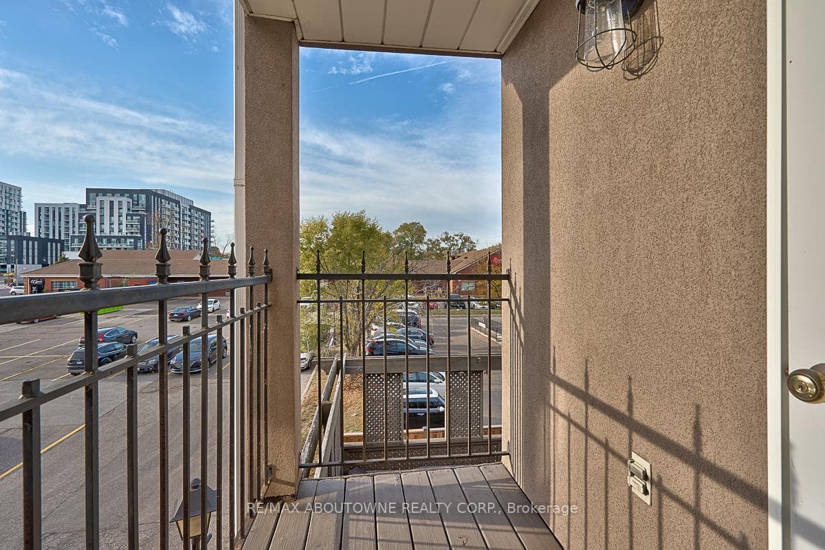 2409 Marine Drive photo 20
