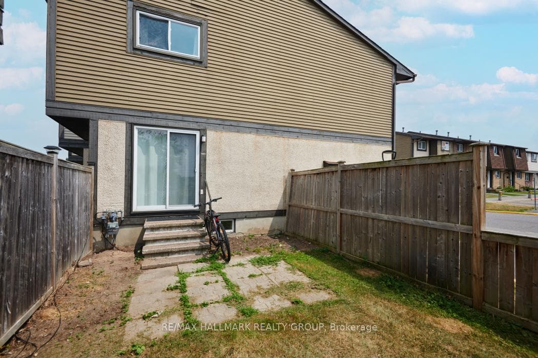2772 Pimlico Crescent Unit 81 photo 33