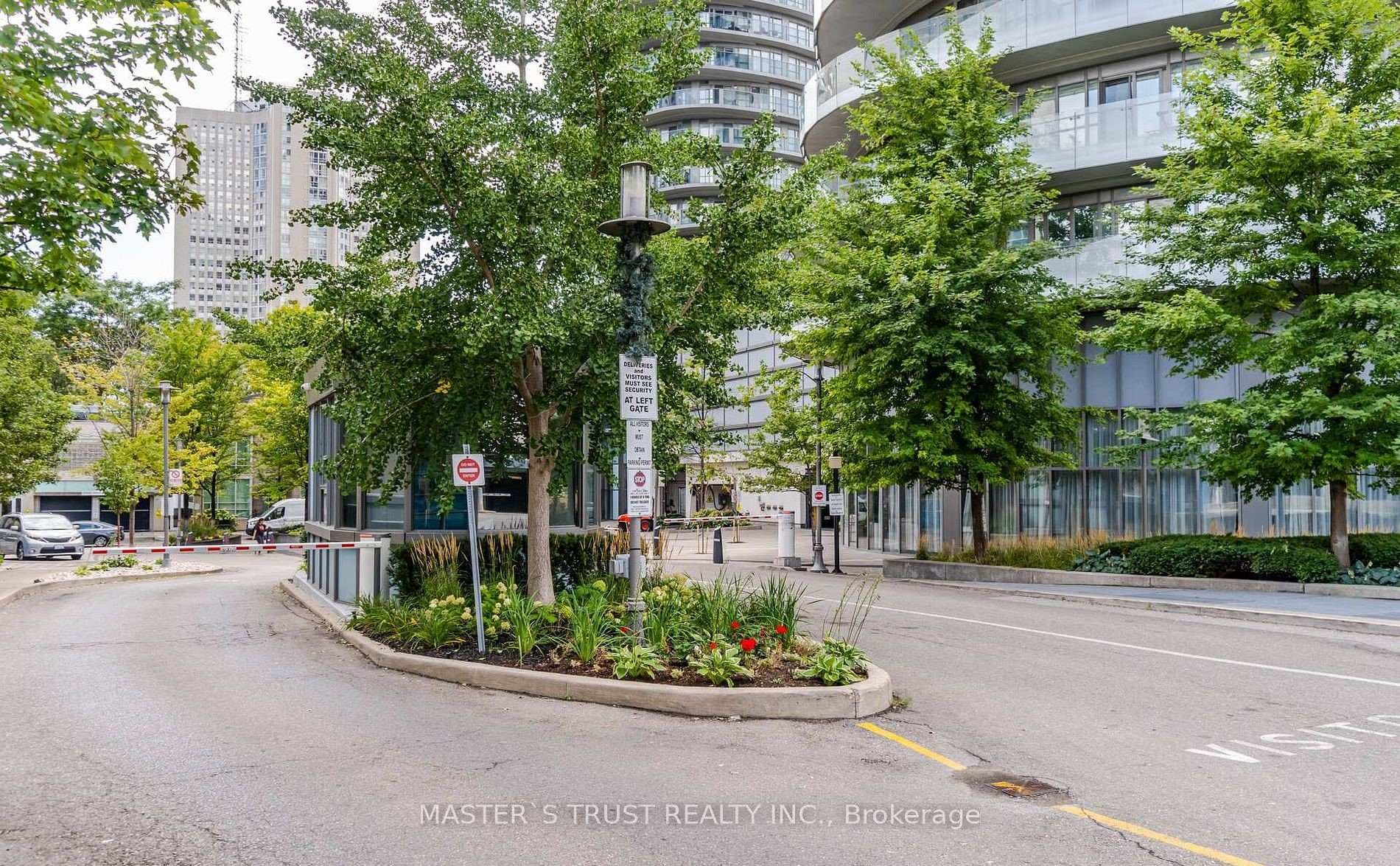 60 Absolute Avenue Unit 1802 photo 12