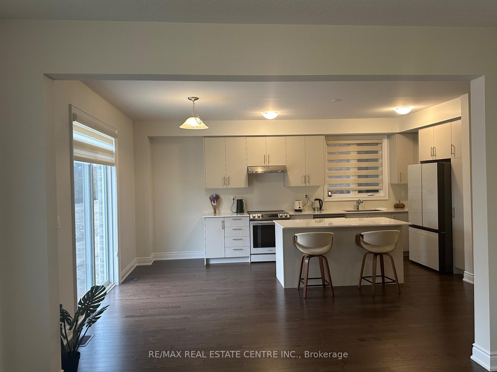 32 Bermondsey Way photo 7
