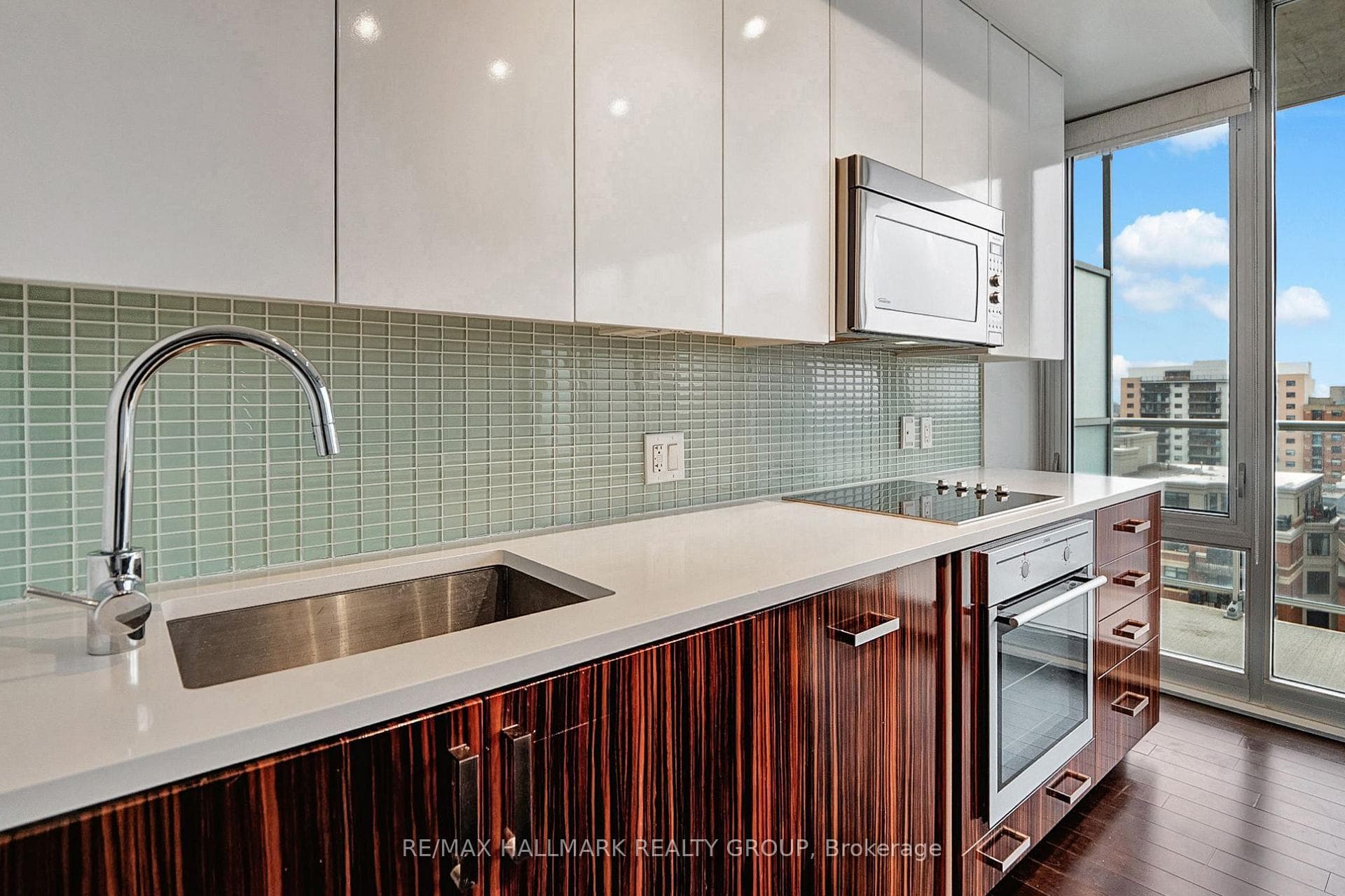 300 Lisgar Street Unit 1007 photo 7