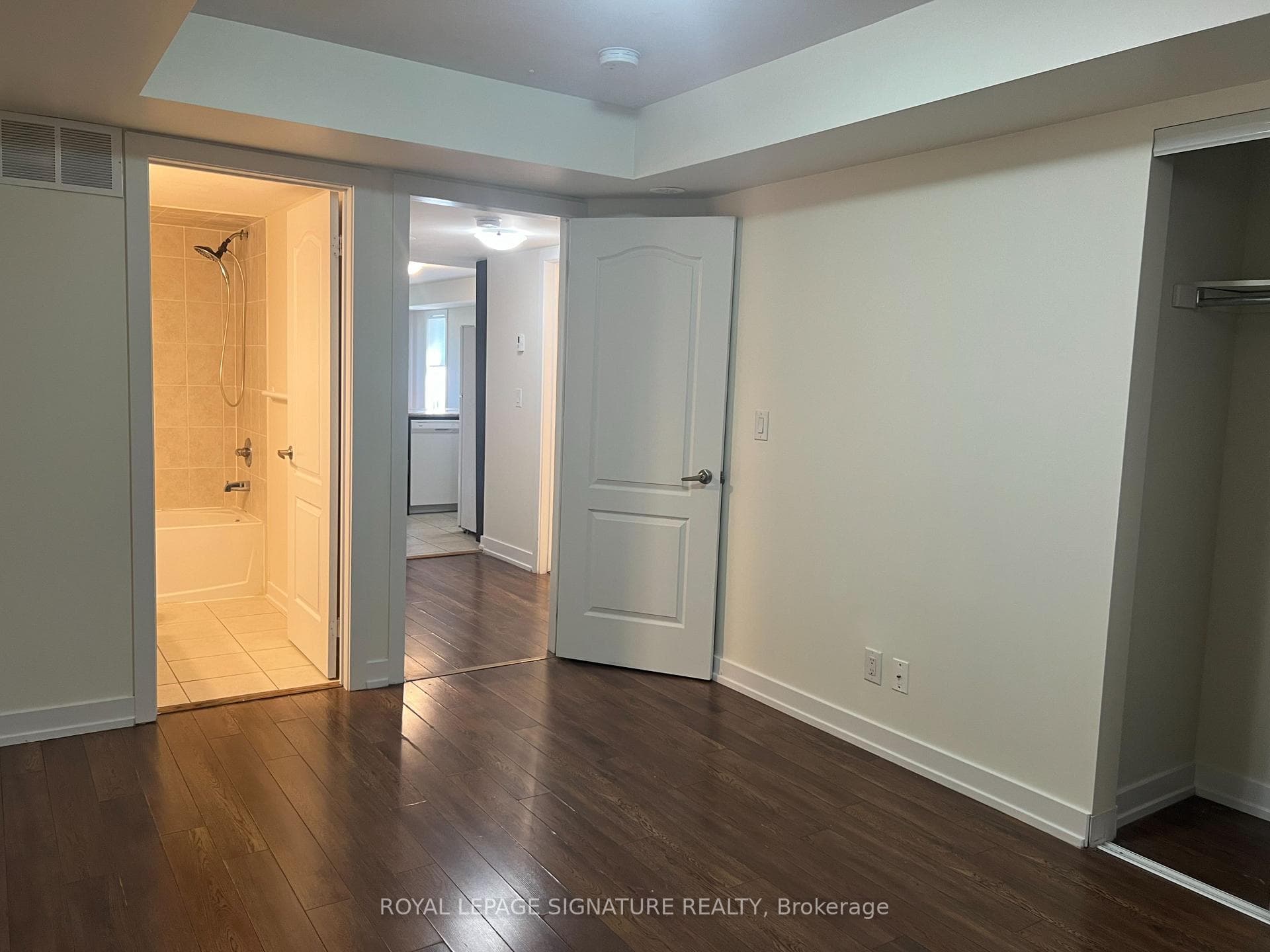 20 Dunsheath Way Unit 322 photo 11