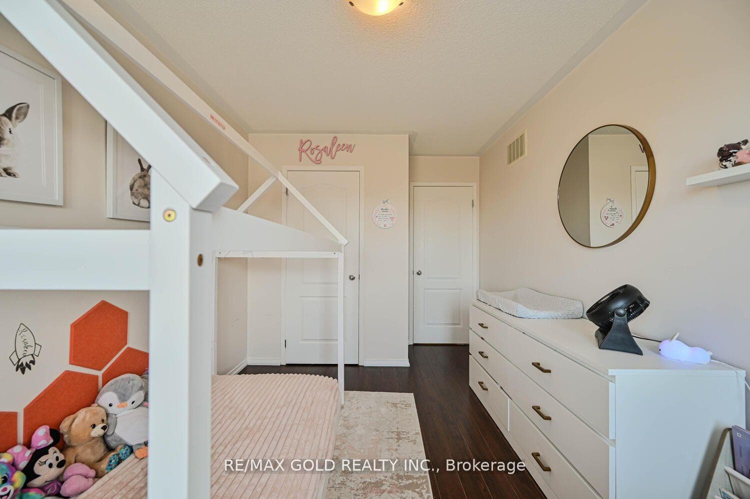 132 Sussexvale Drive photo 23