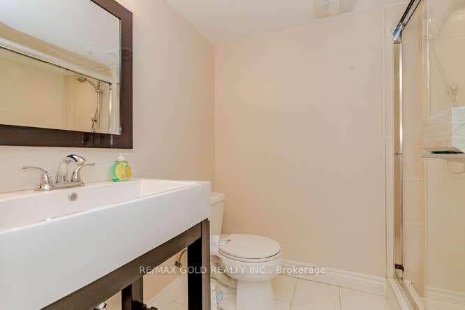3368 Hayhurst Crescent photo 19
