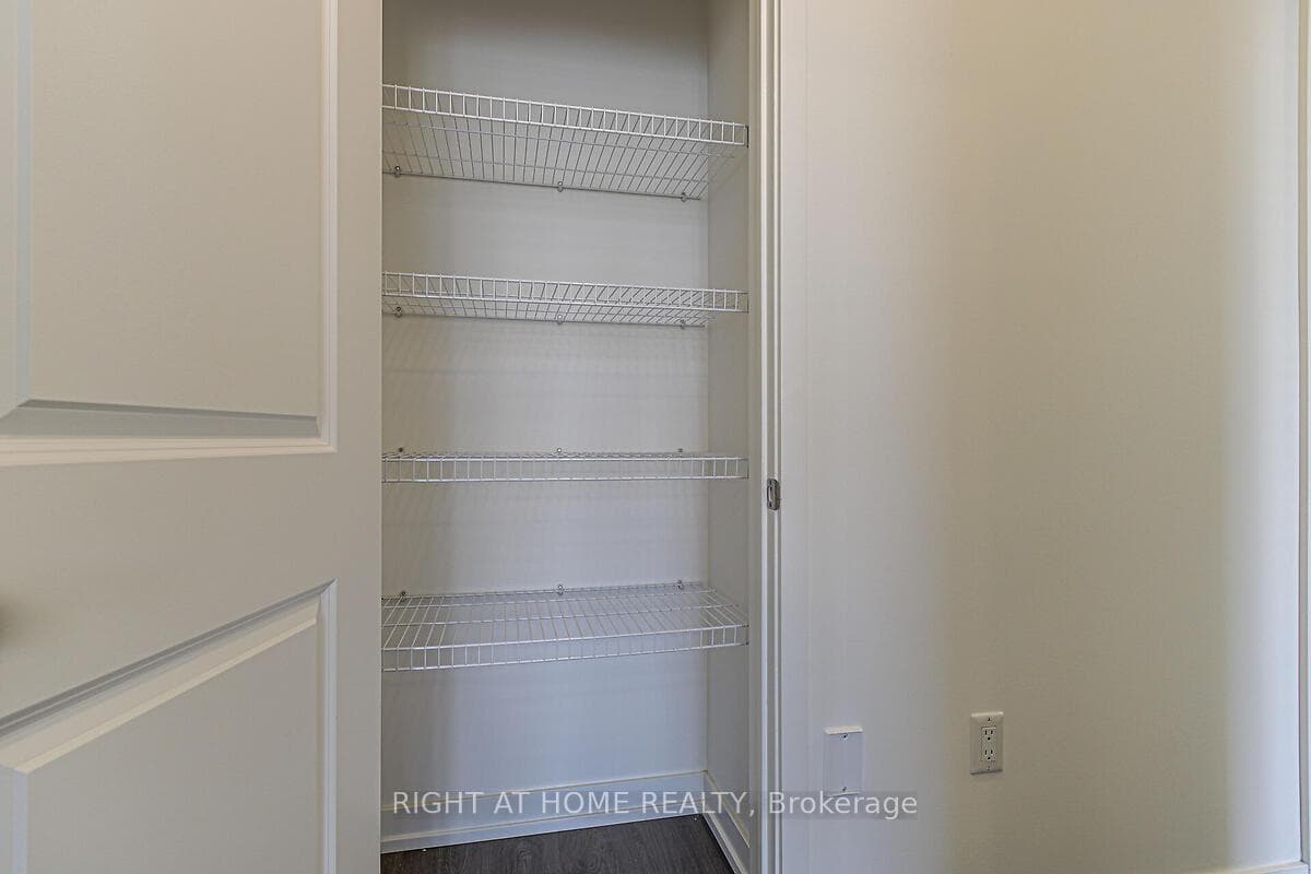 3092 Ernest Appelbe Boulevard photo 25