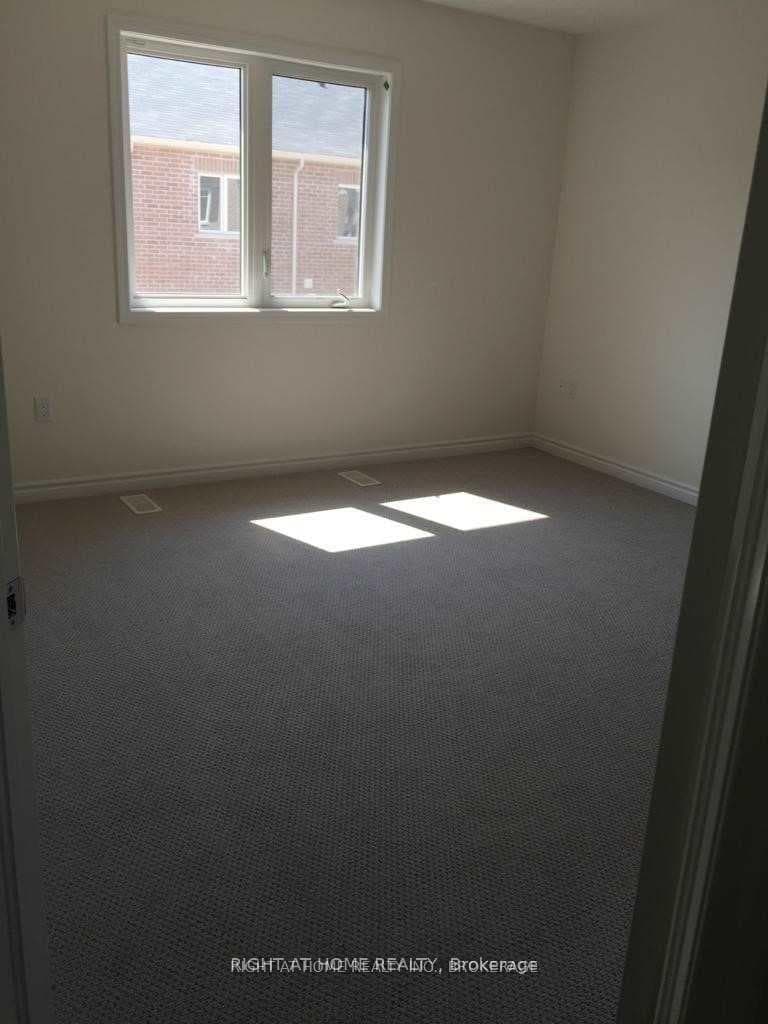 100 Leiterman Drive photo 13