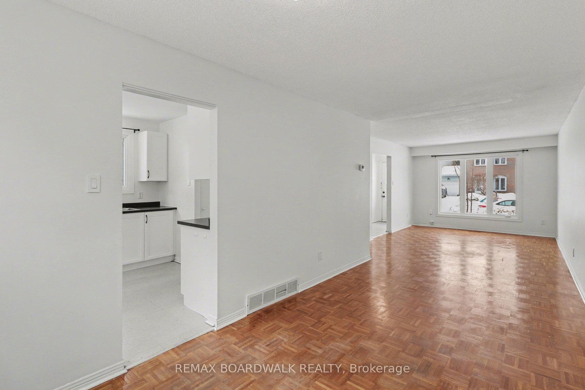 2508 Autumn Hill Crescent photo 14