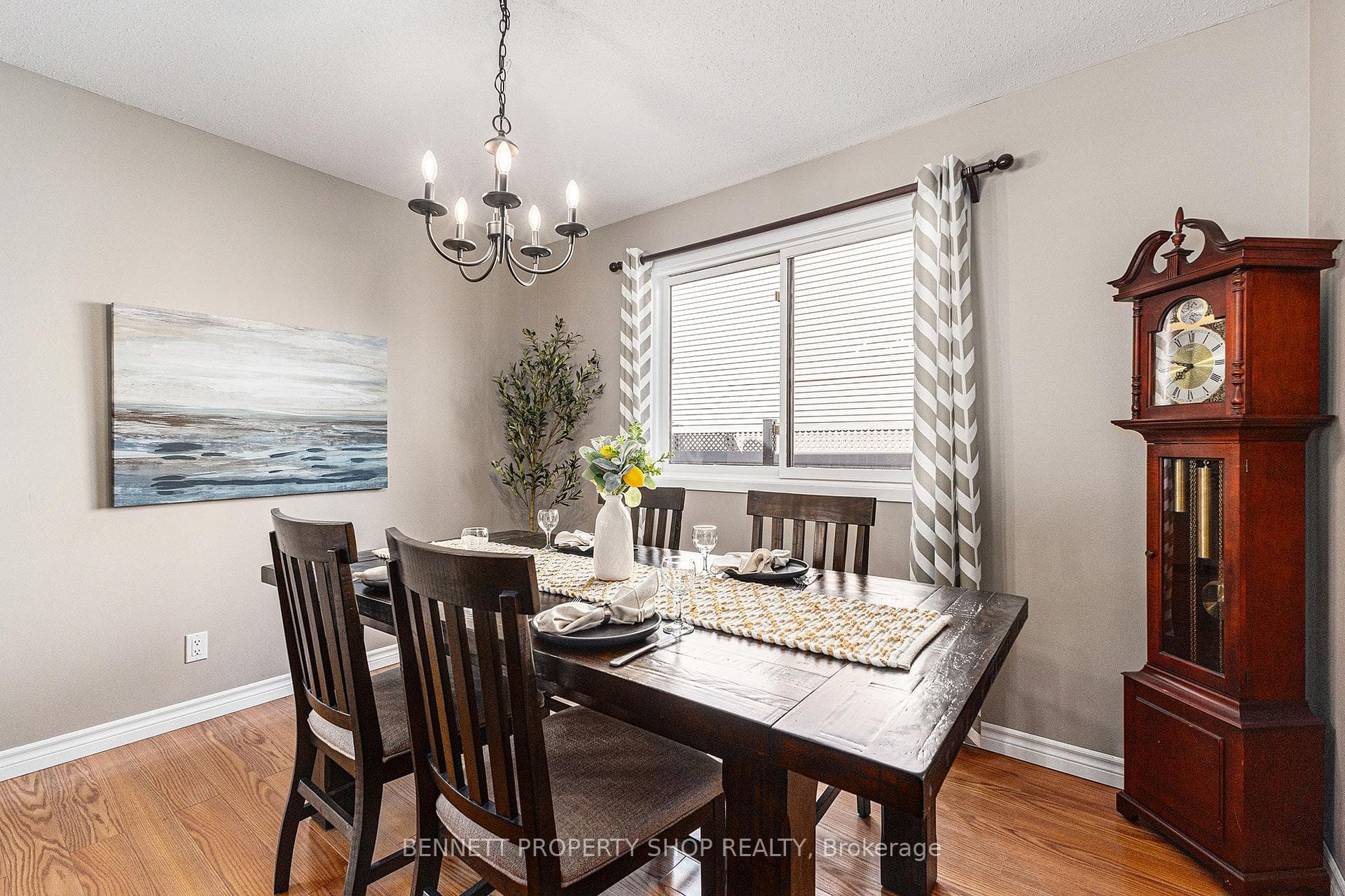 71 Hewitt Way photo 9