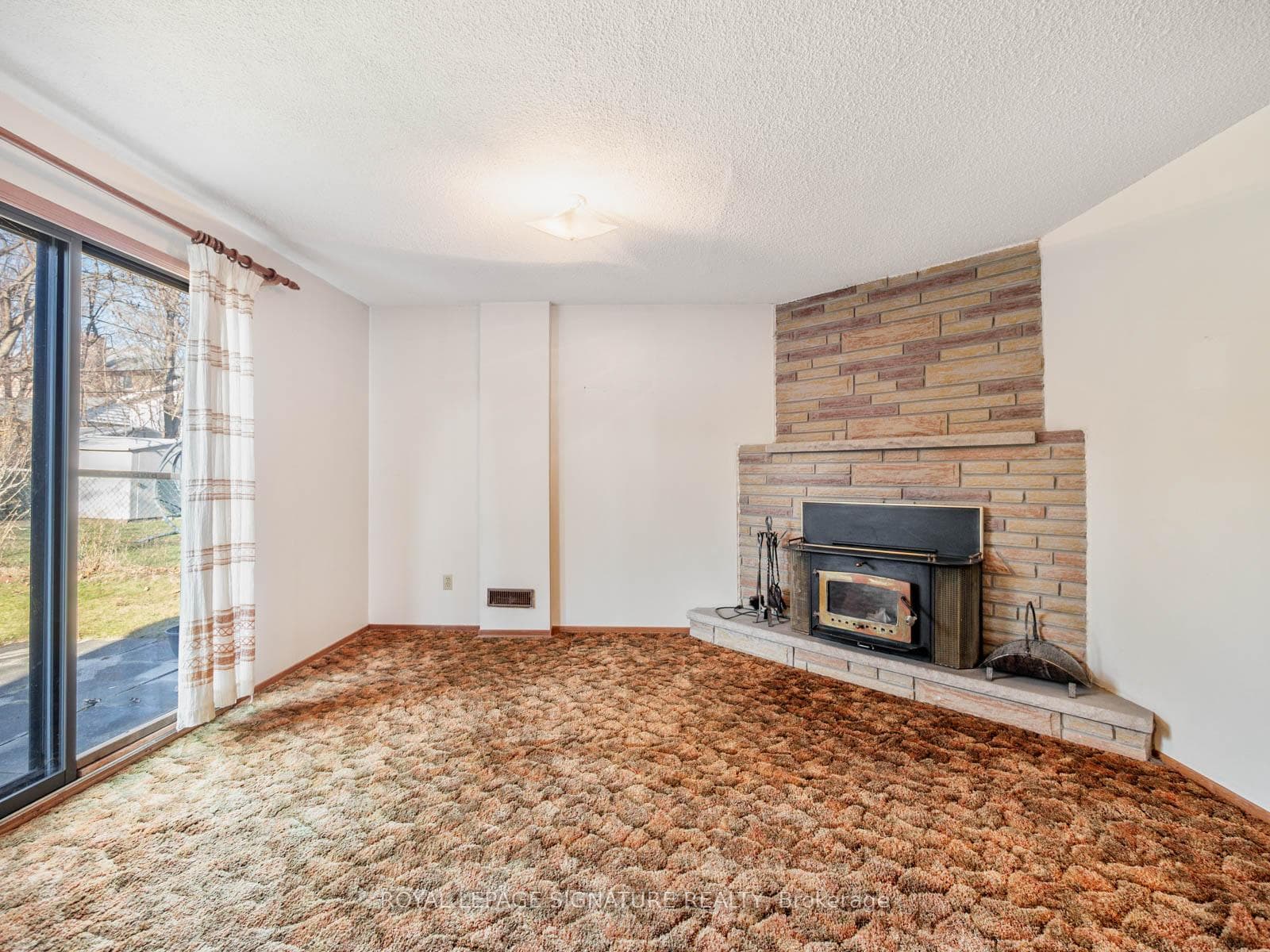70 Newton Drive photo 24