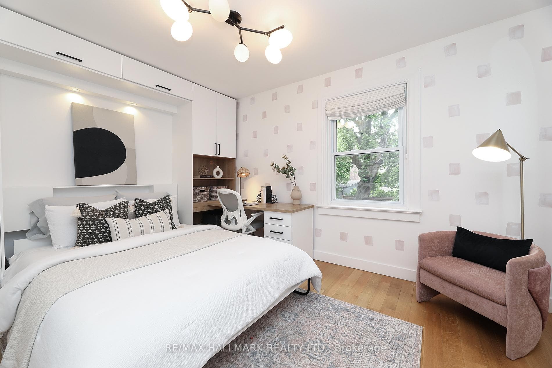 339 Scarborough Road photo 33