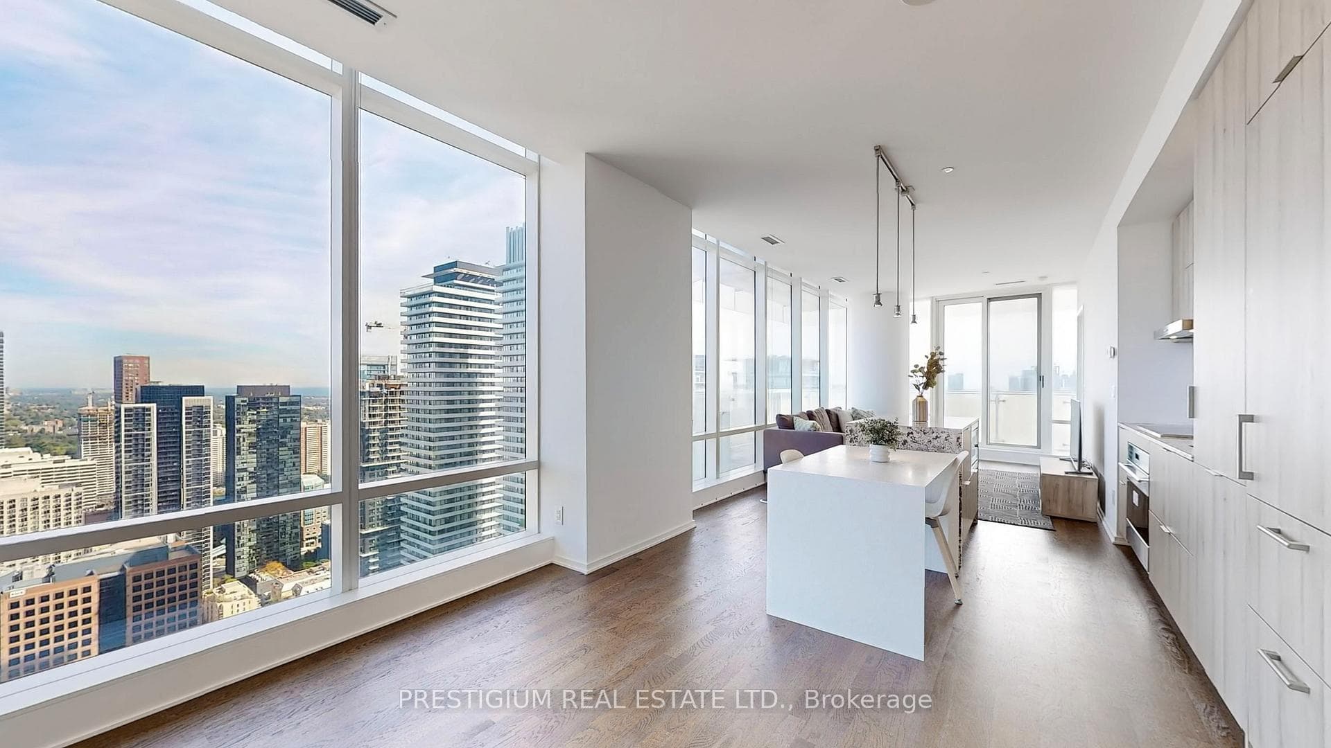 1 Bloor Street Unit 4204 photo 5