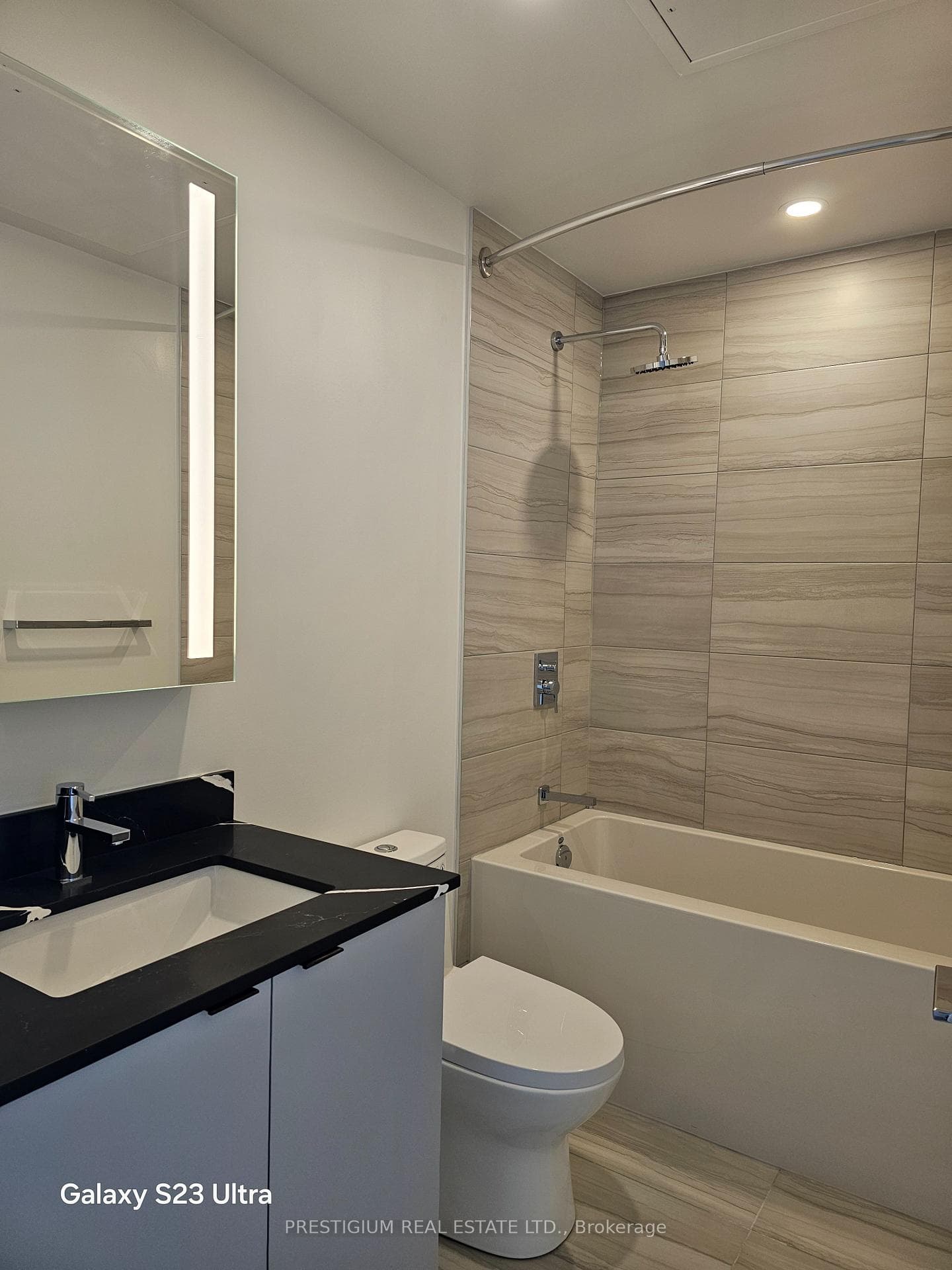 285 Dufferin Street Unit 1311 photo 8