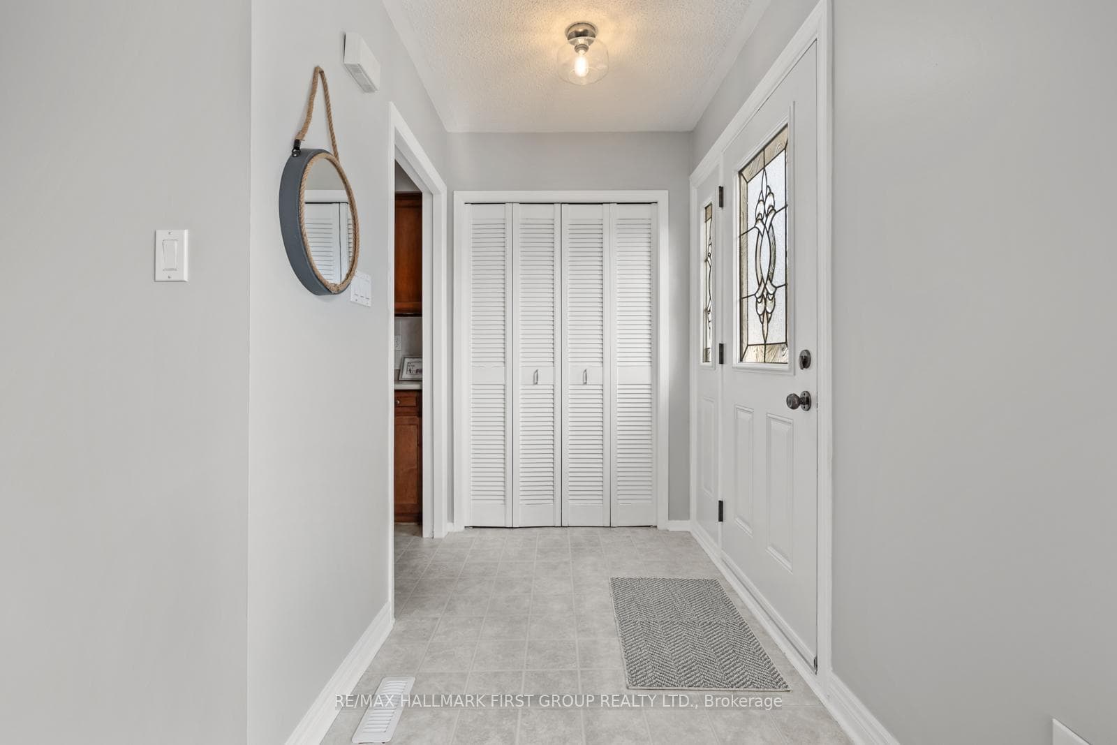 44 Ovendon Square photo 4