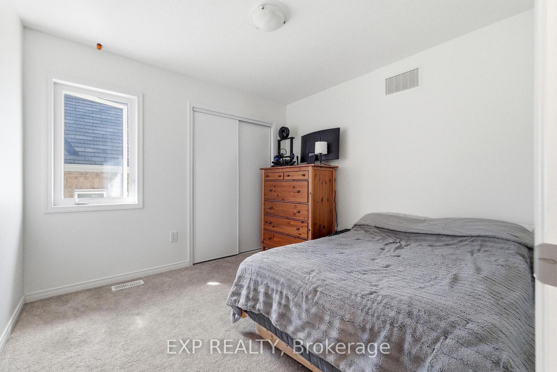 96 Stamford Street photo 30