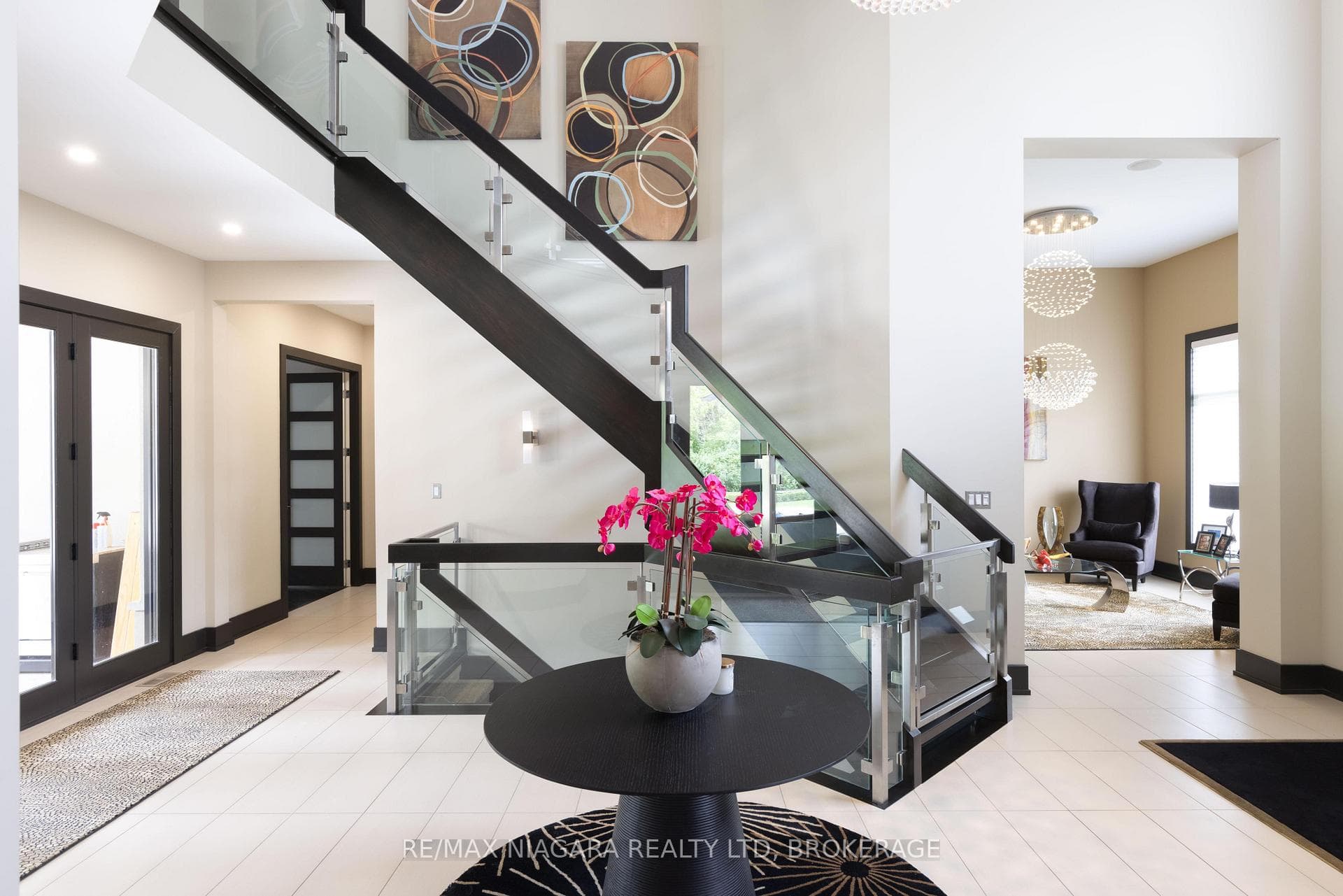 362 Niagara Boulevard photo 13