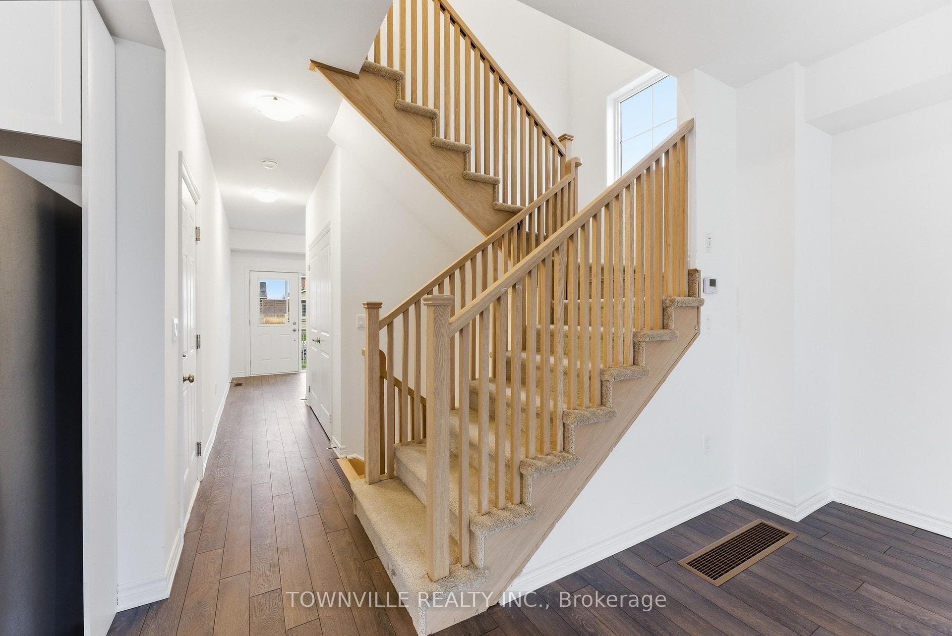 42 Bradden Crescent photo 14