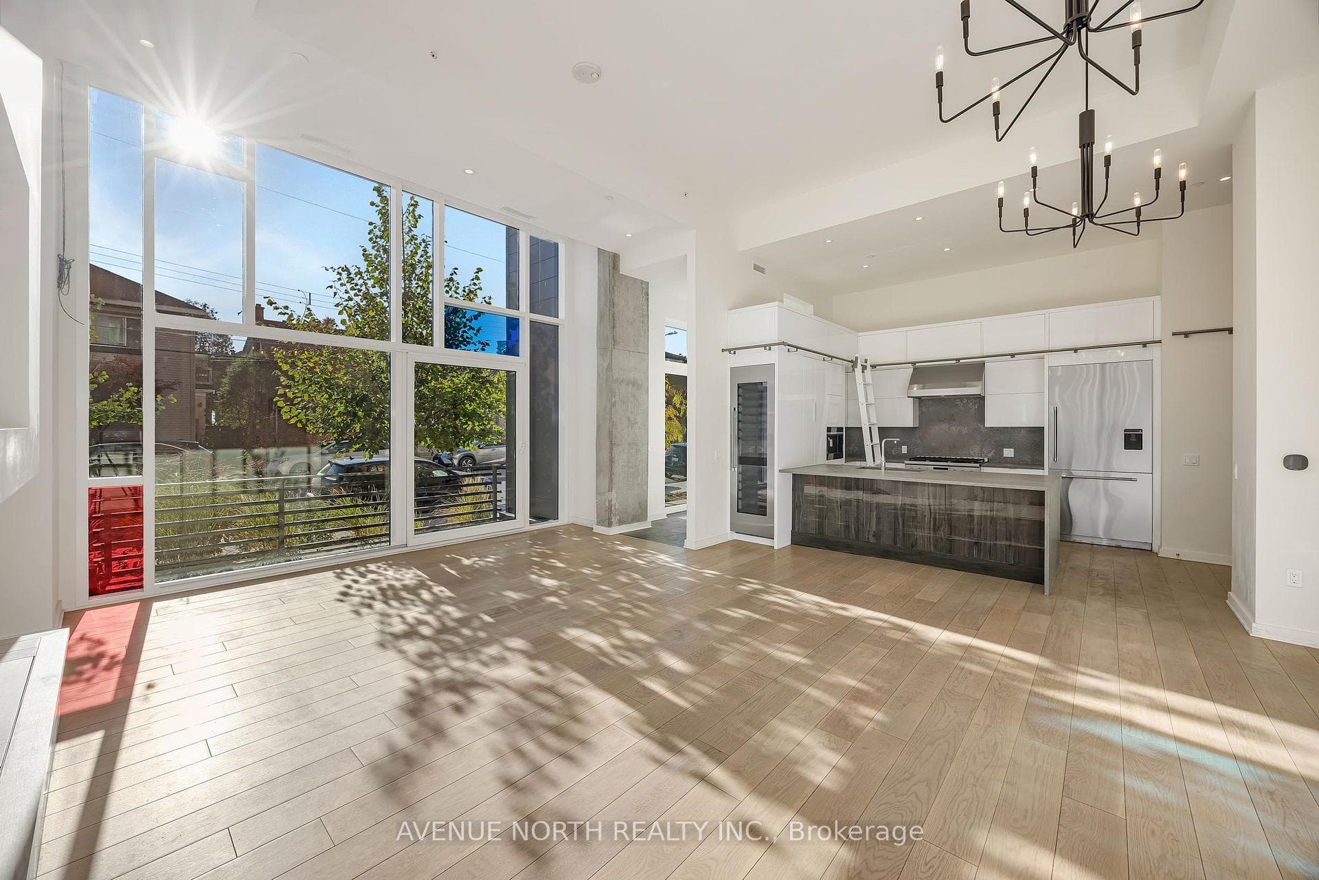 135 Barrette Street Unit 101 photo 16
