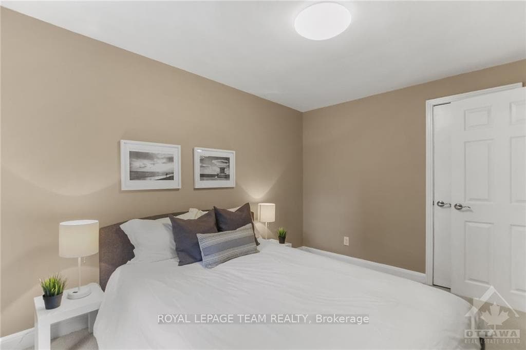 1140 TRENT Street photo 20