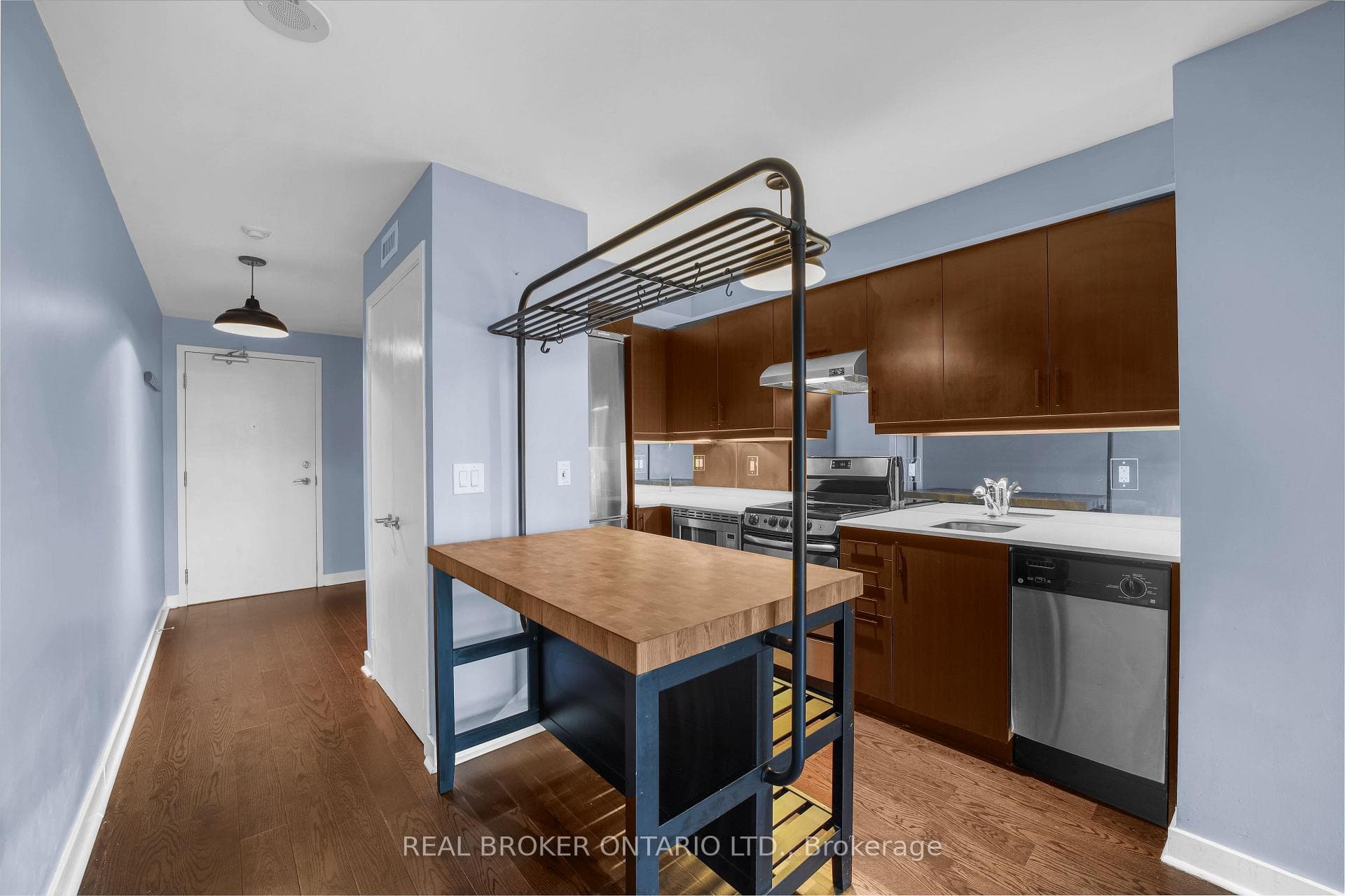 320 Richmond Street Unit 301 photo 5