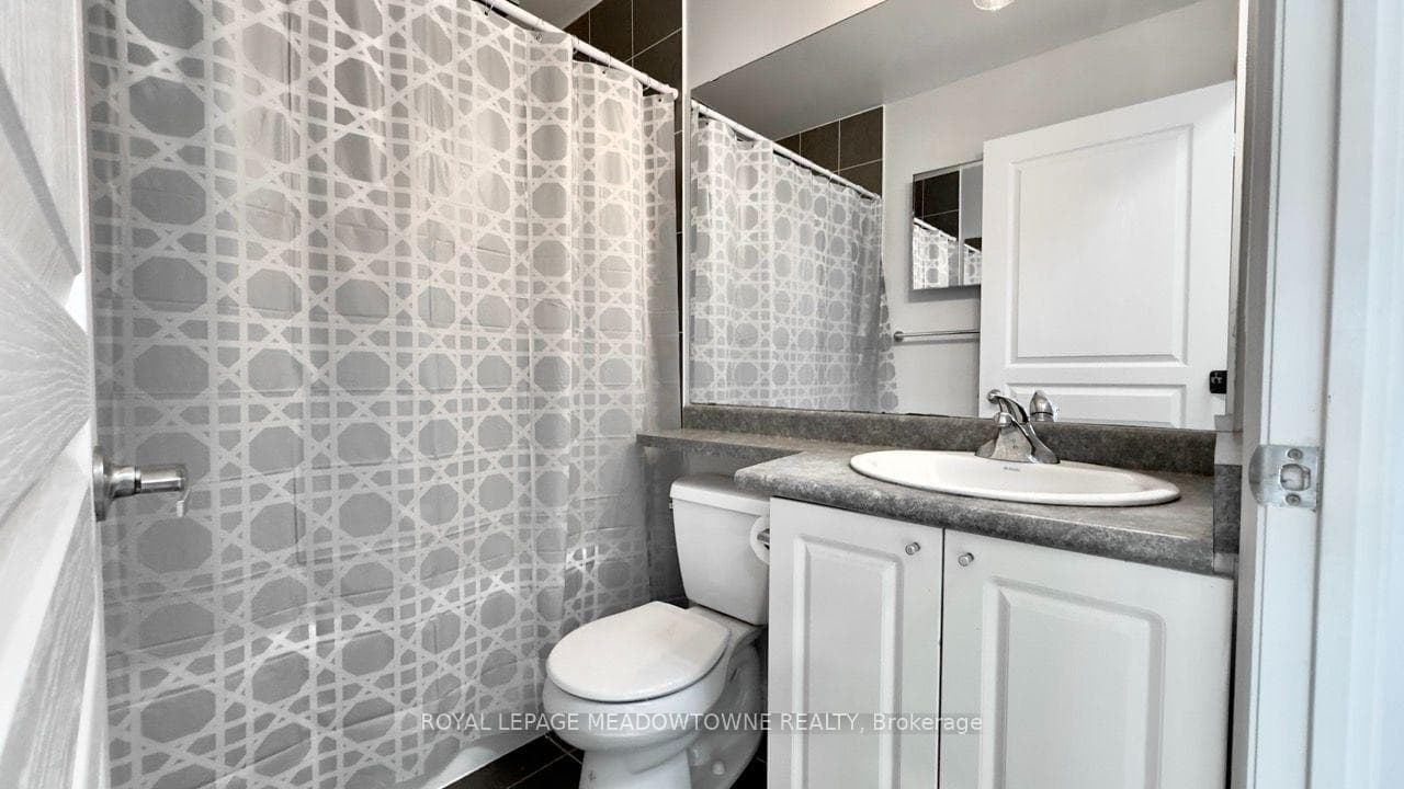 223 Webb Drive Unit 2114 photo 4