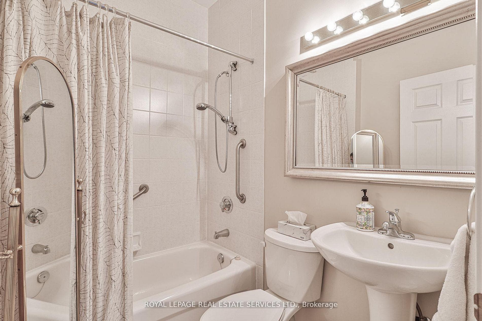 33 Wallace Street Unit 303 photo 15