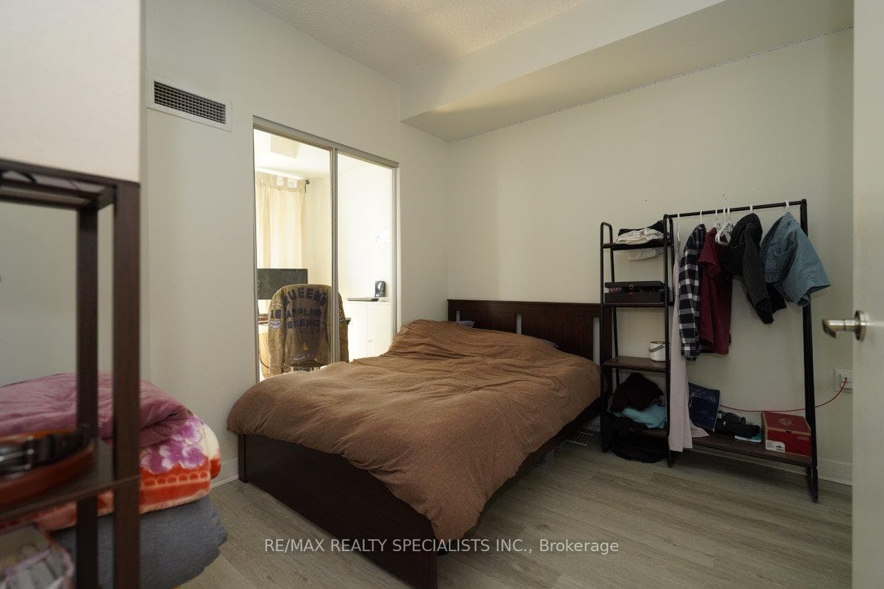 85 Bloor Street Unit 1507 photo 16
