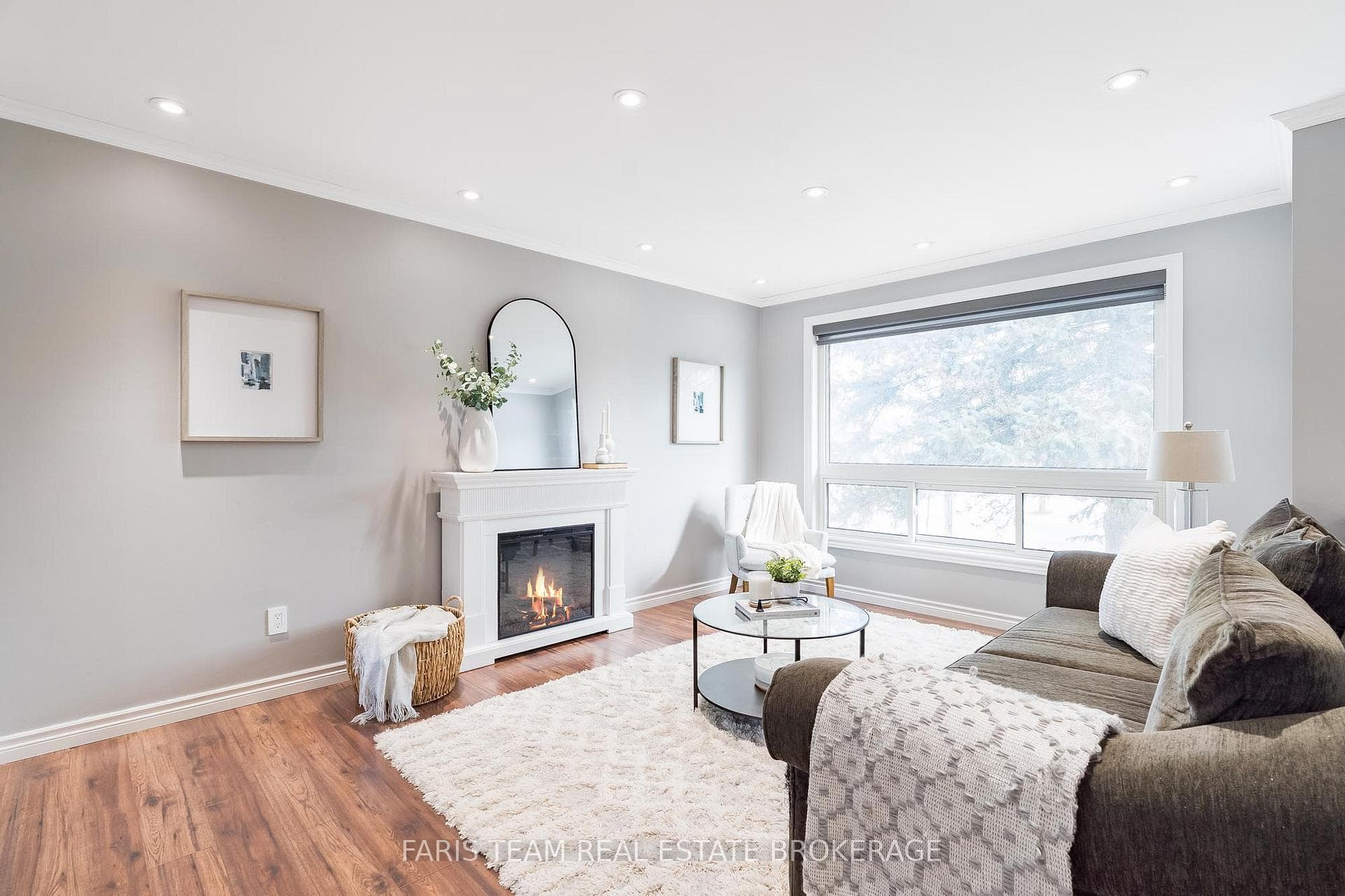 16 Wales Avenue photo 14