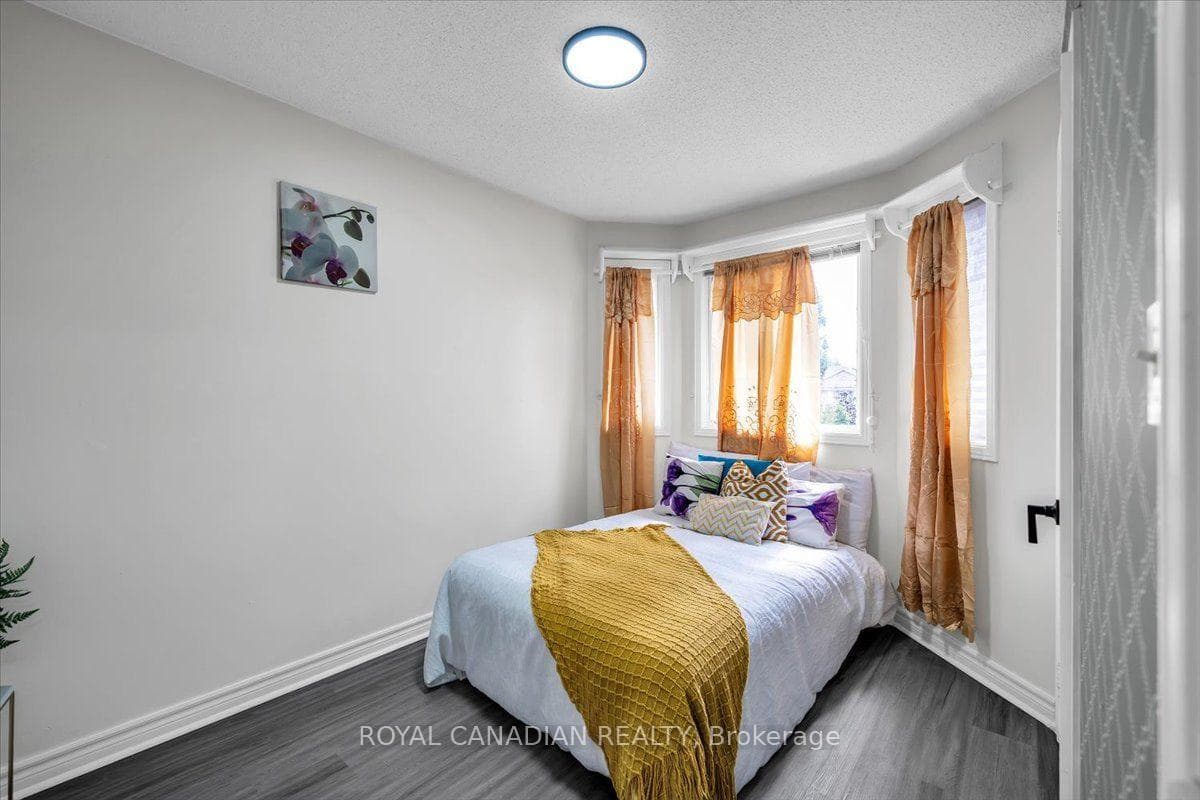 72 Short Crescent photo 30