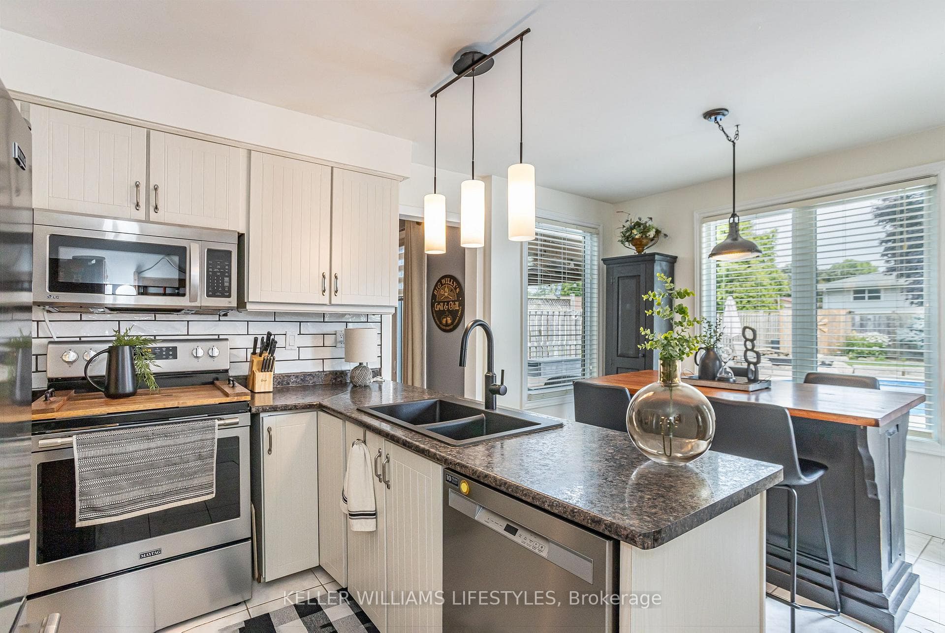 212 Bexhill Close photo 17