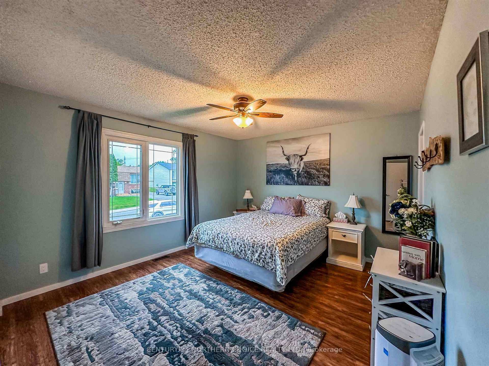 35 CAMBRIAN DRIVE photo 18