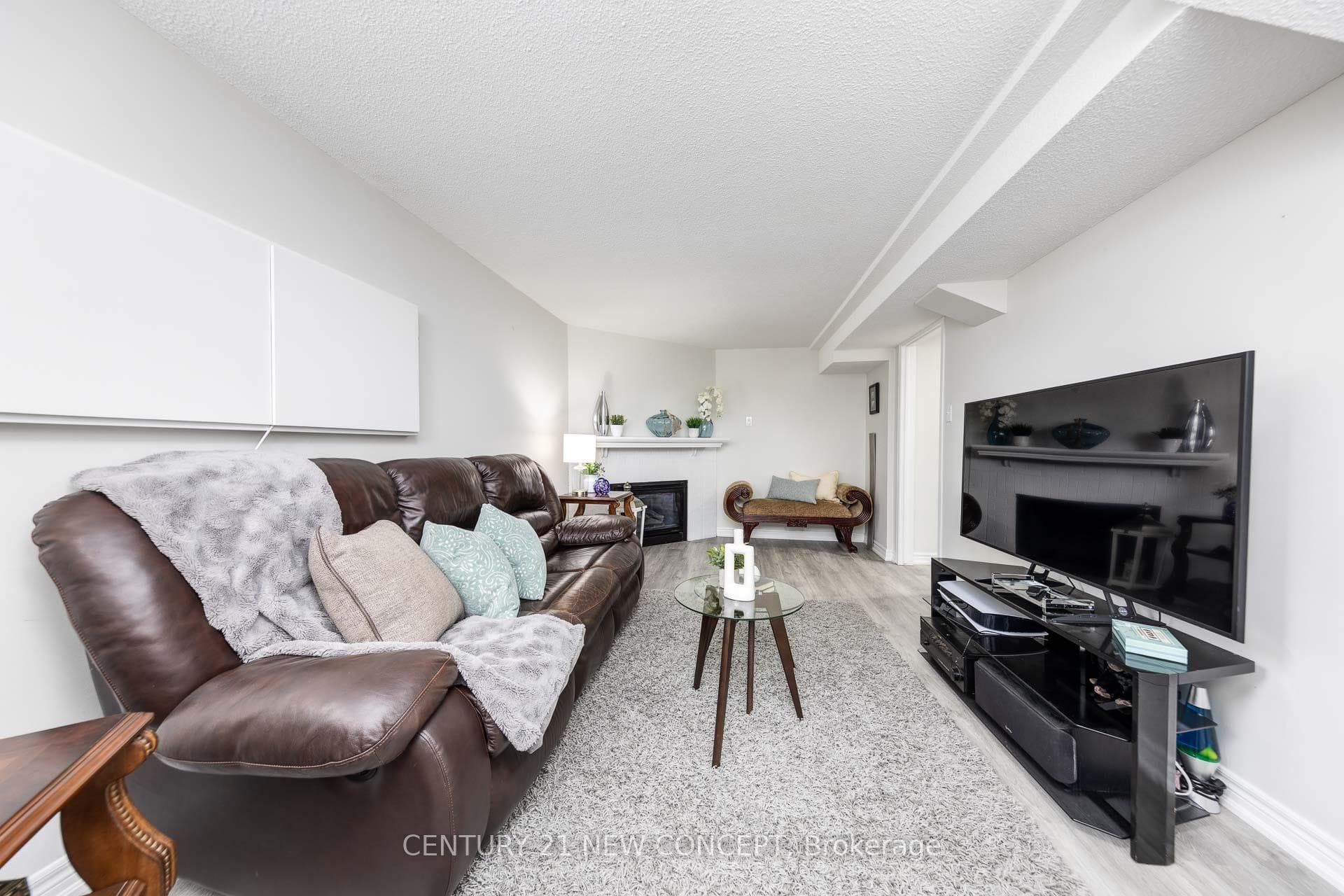 32 Strawberry Hill Court photo 33