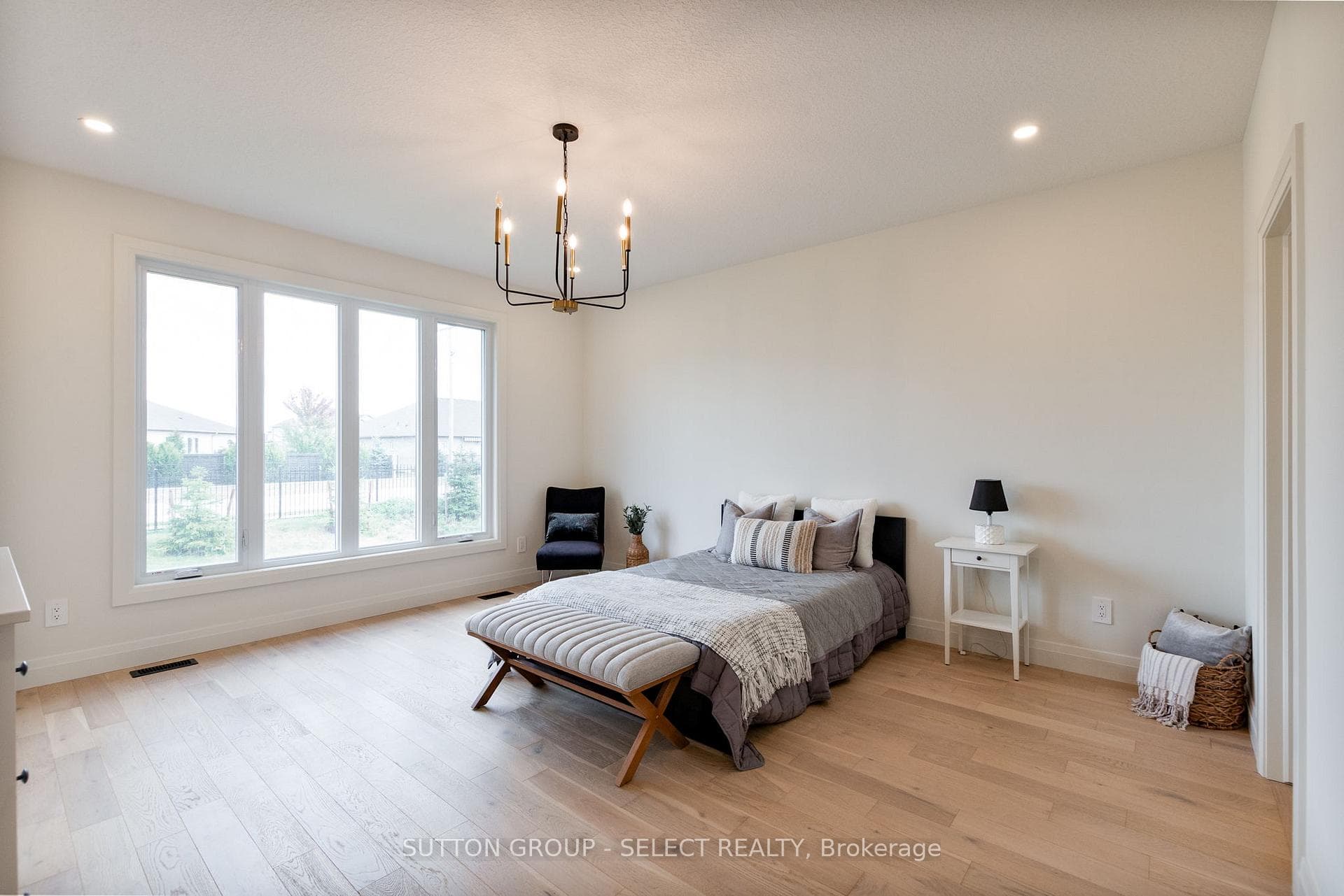 16 KELLY Drive photo 10