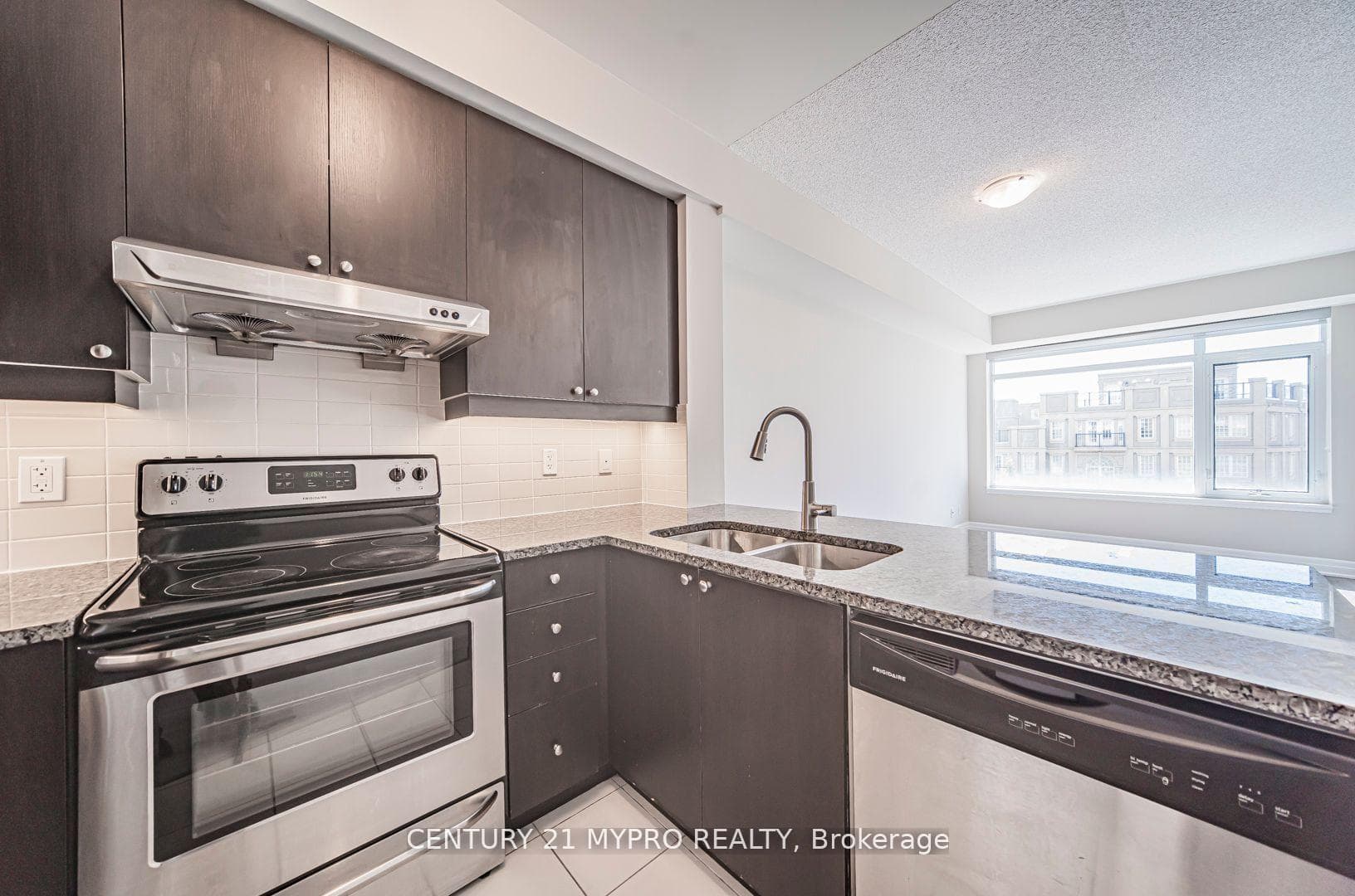 8130 Birchmount Road Unit 316 photo 6