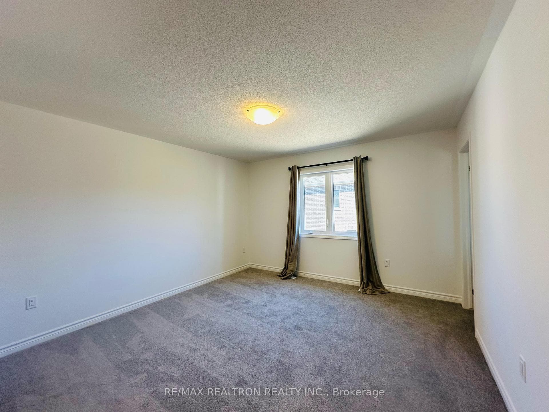 1518 Honey Locust Place photo 20