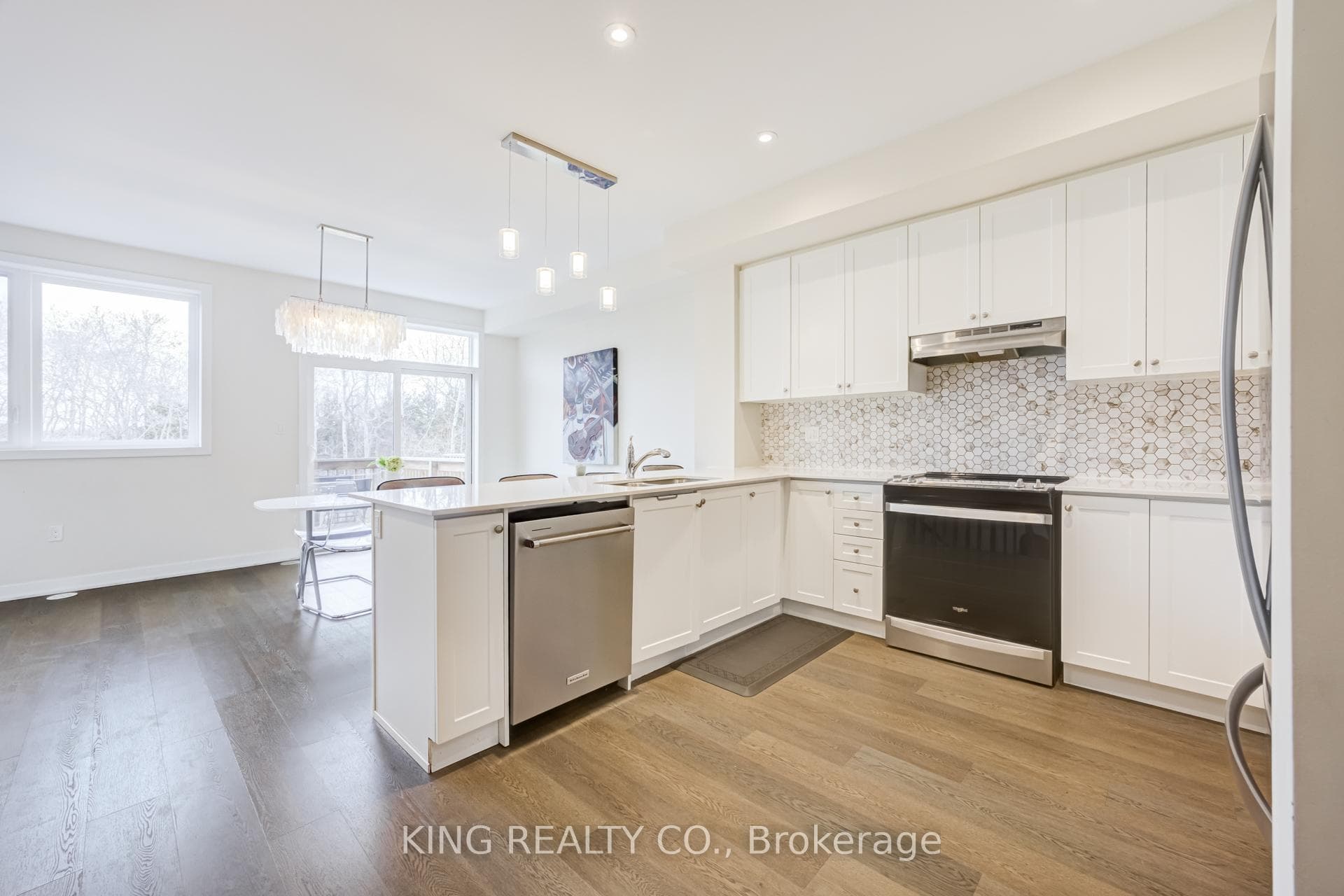 250 Finch Avenue Unit 29 photo 12