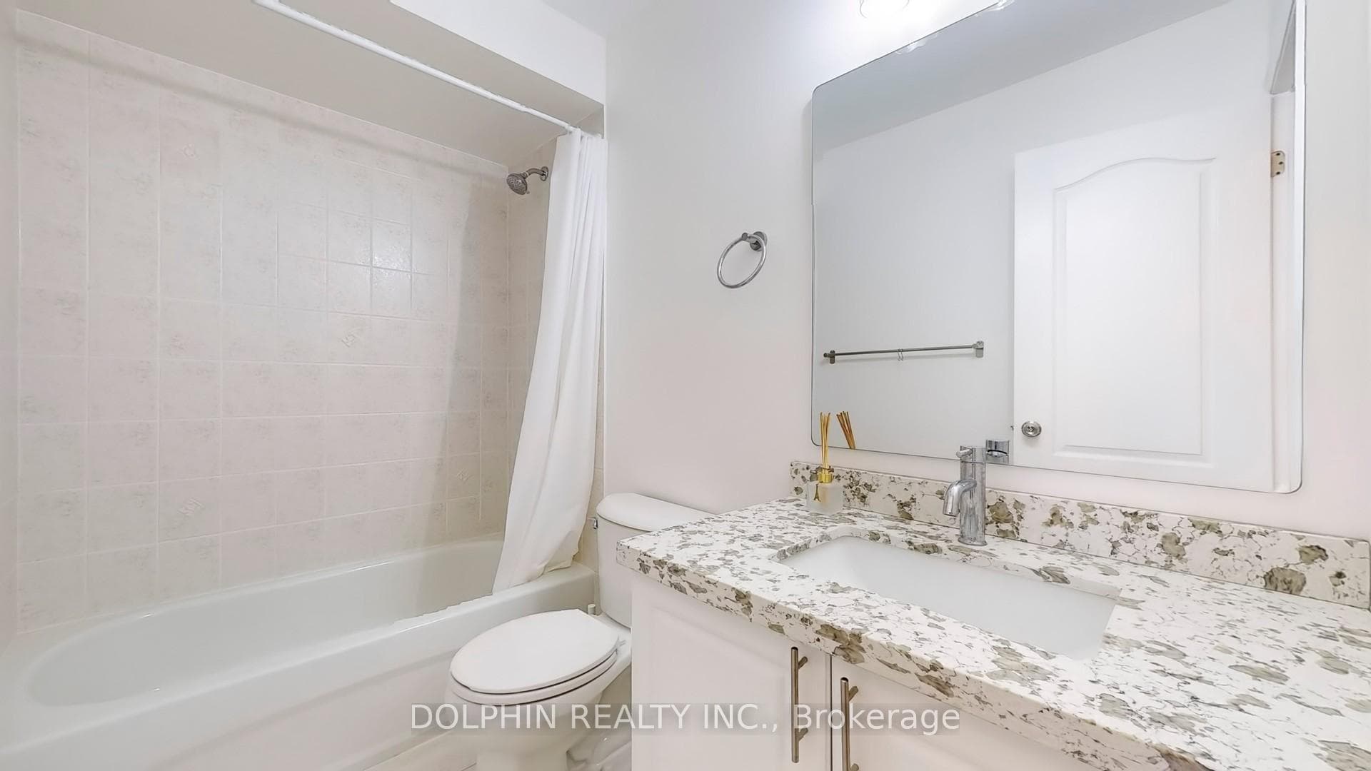 29 Westport Drive photo 24