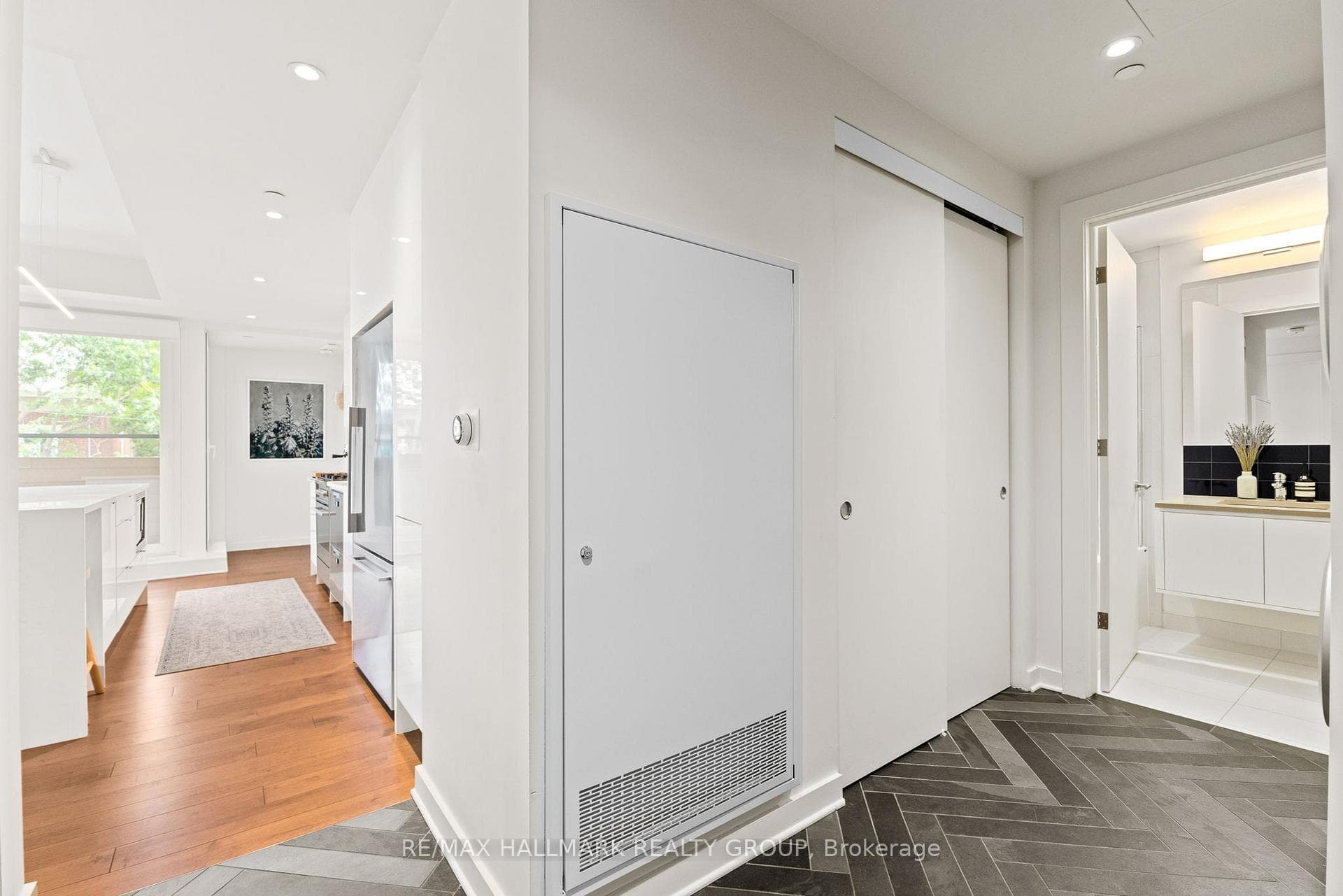 135 Barrette Street Unit 207 photo 5