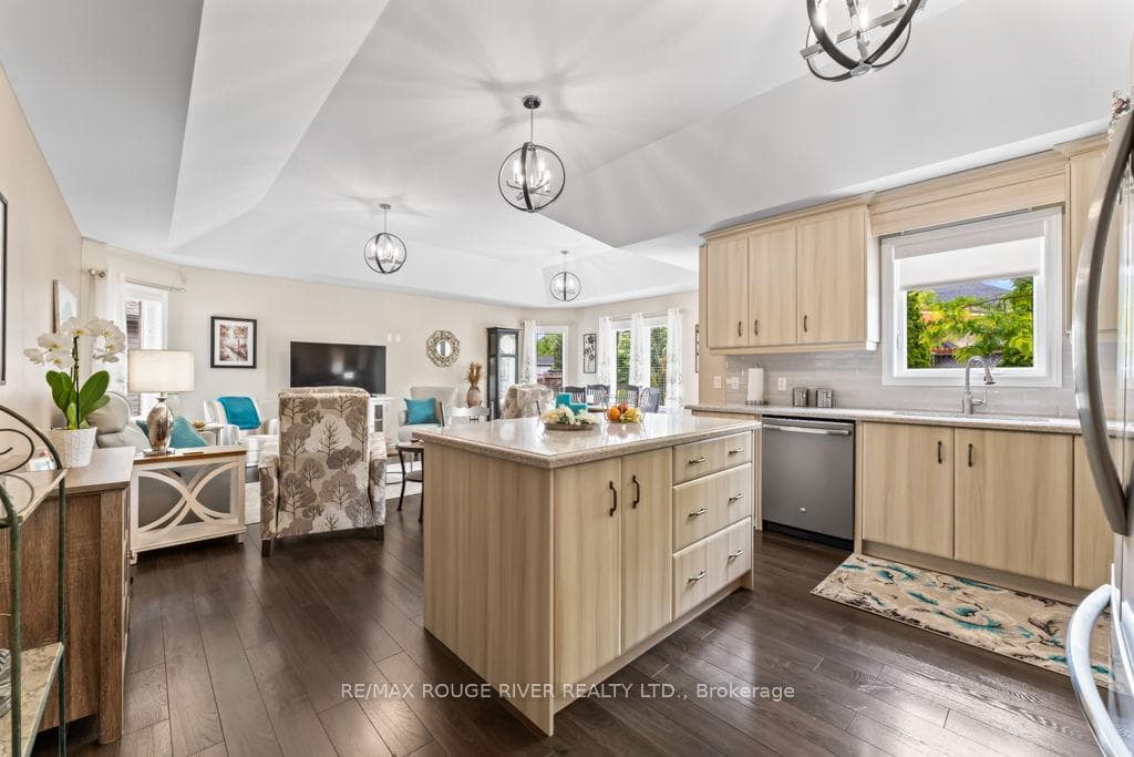 24 Milner Court photo 14