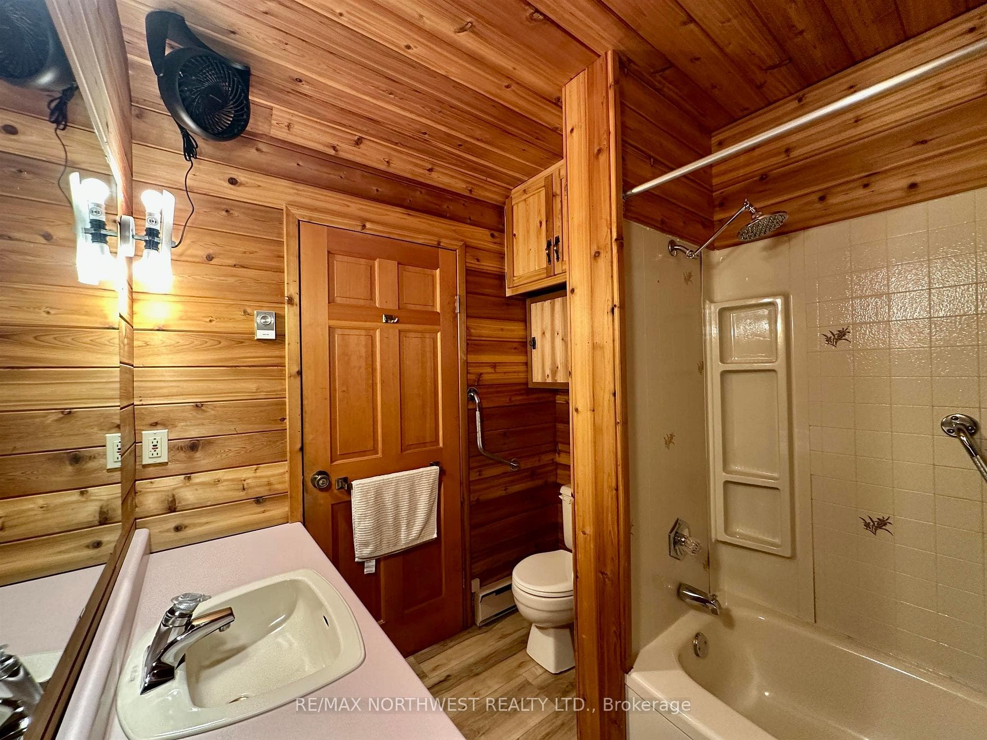 119 LONGPINE LAKE photo 16