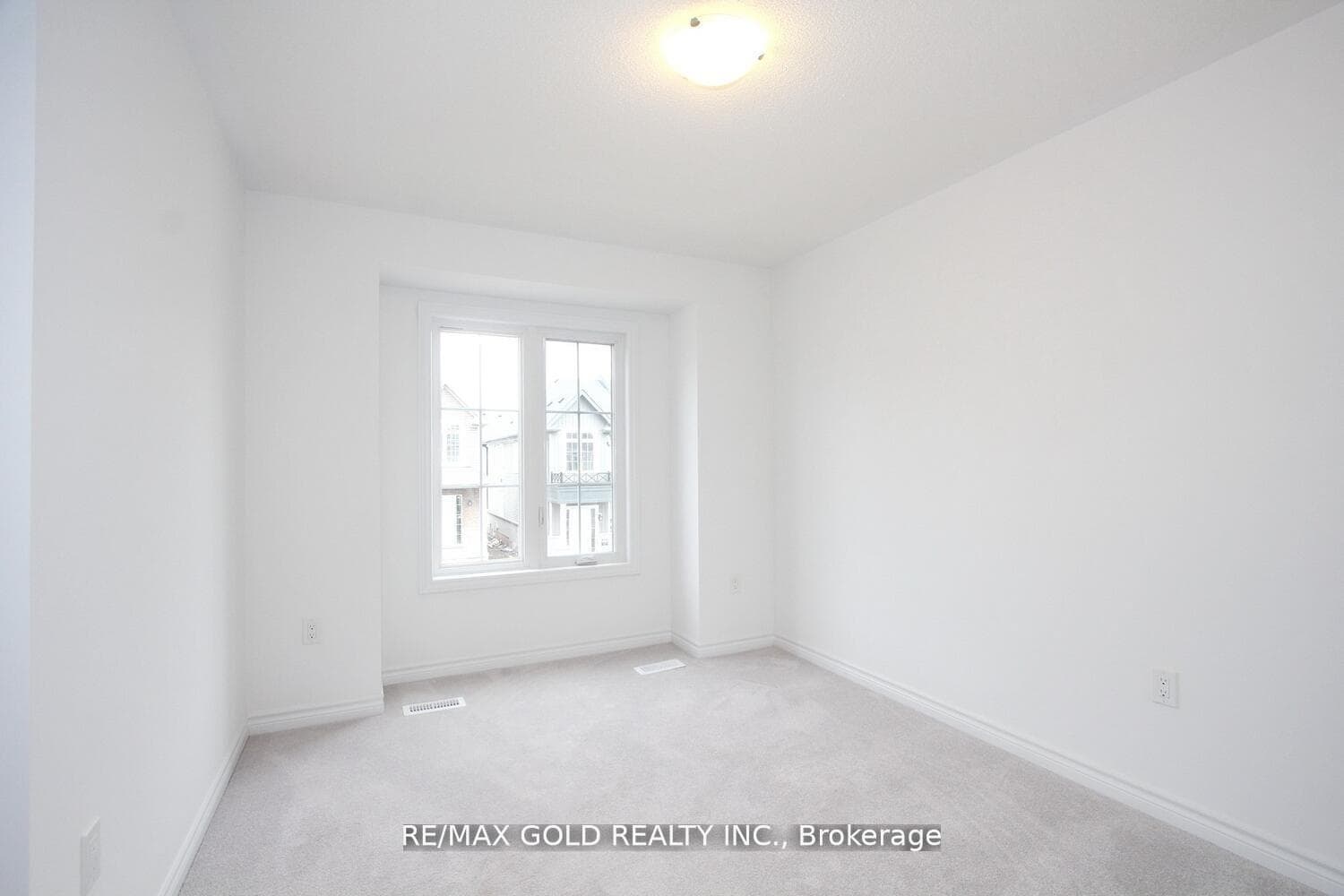 127 Molozzi Street photo 35