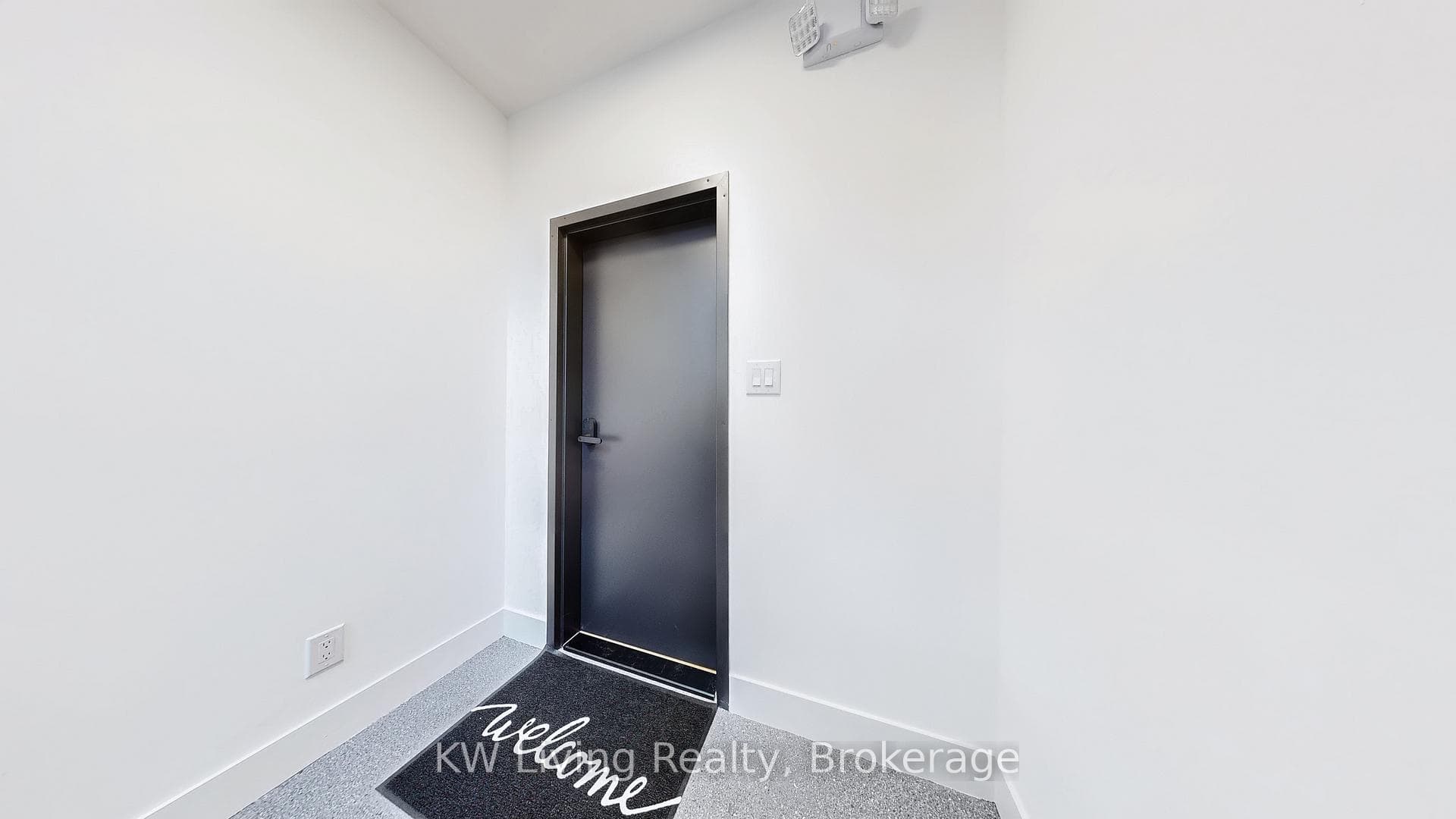 33 Kirknewton Road Unit 301 photo 22