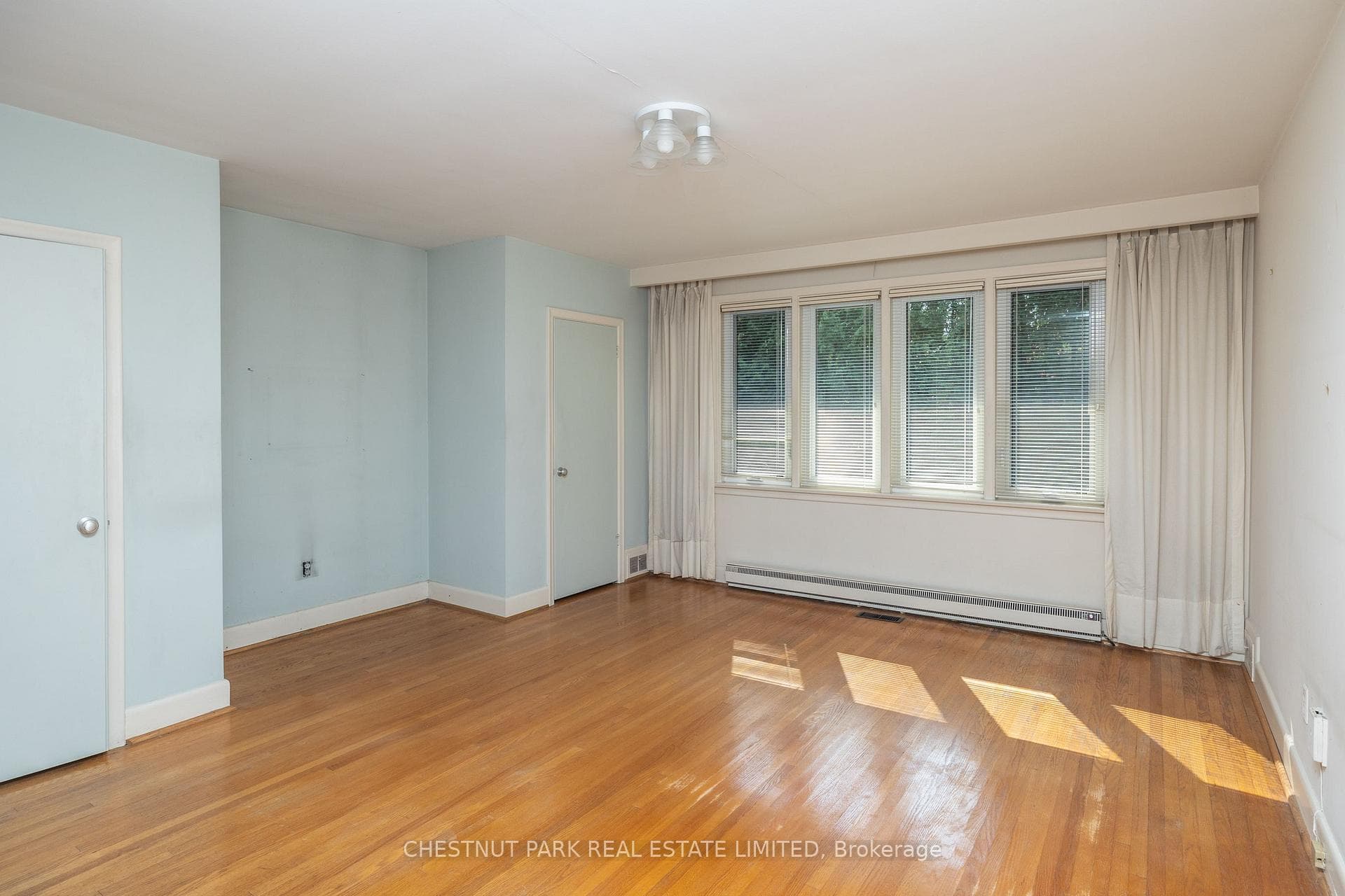 14 Rollscourt Drive photo 10