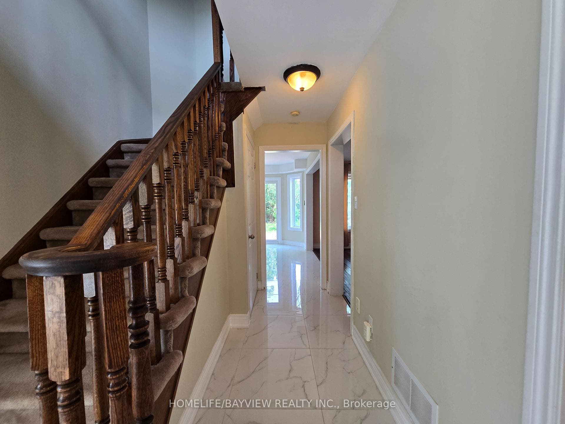 176 Humberland Drive photo 5