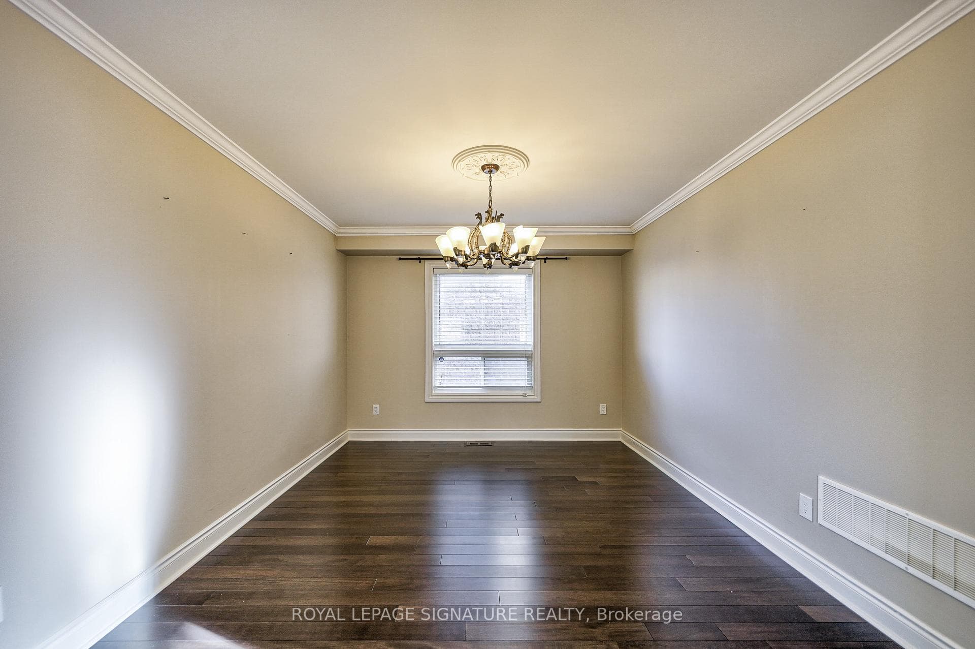 364 Langford Boulevard photo 8