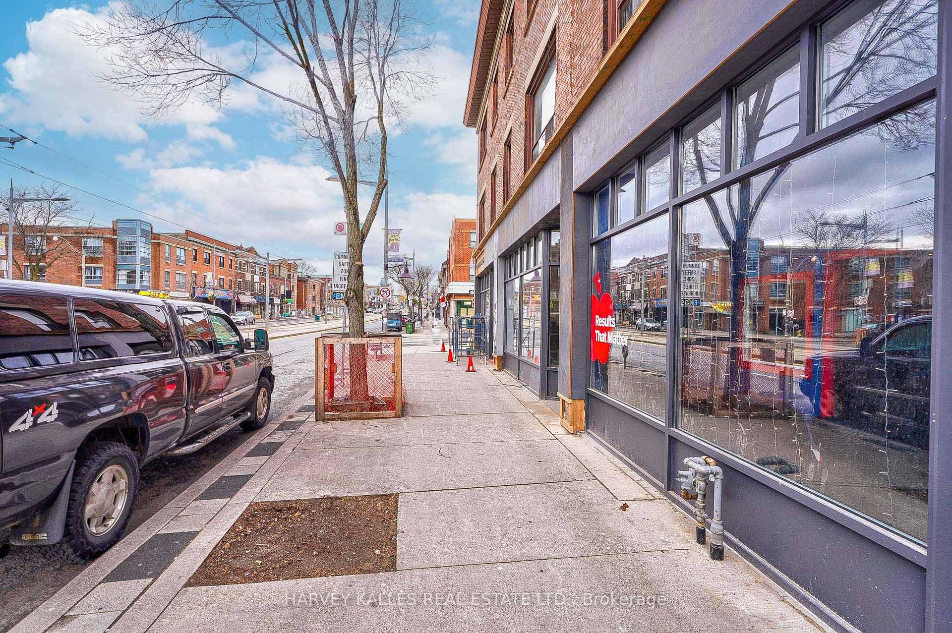 1074 St Clair Avenue Unit 4 photo 6