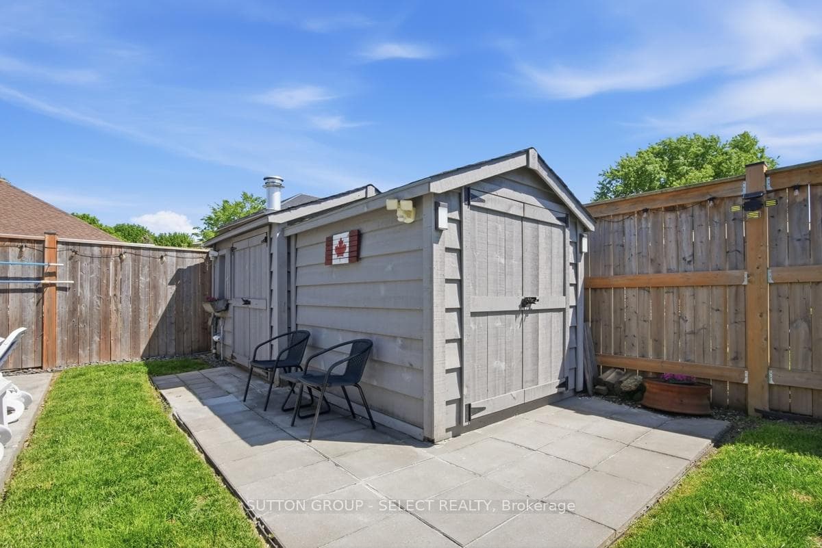 60 Edgevalley Road photo 48