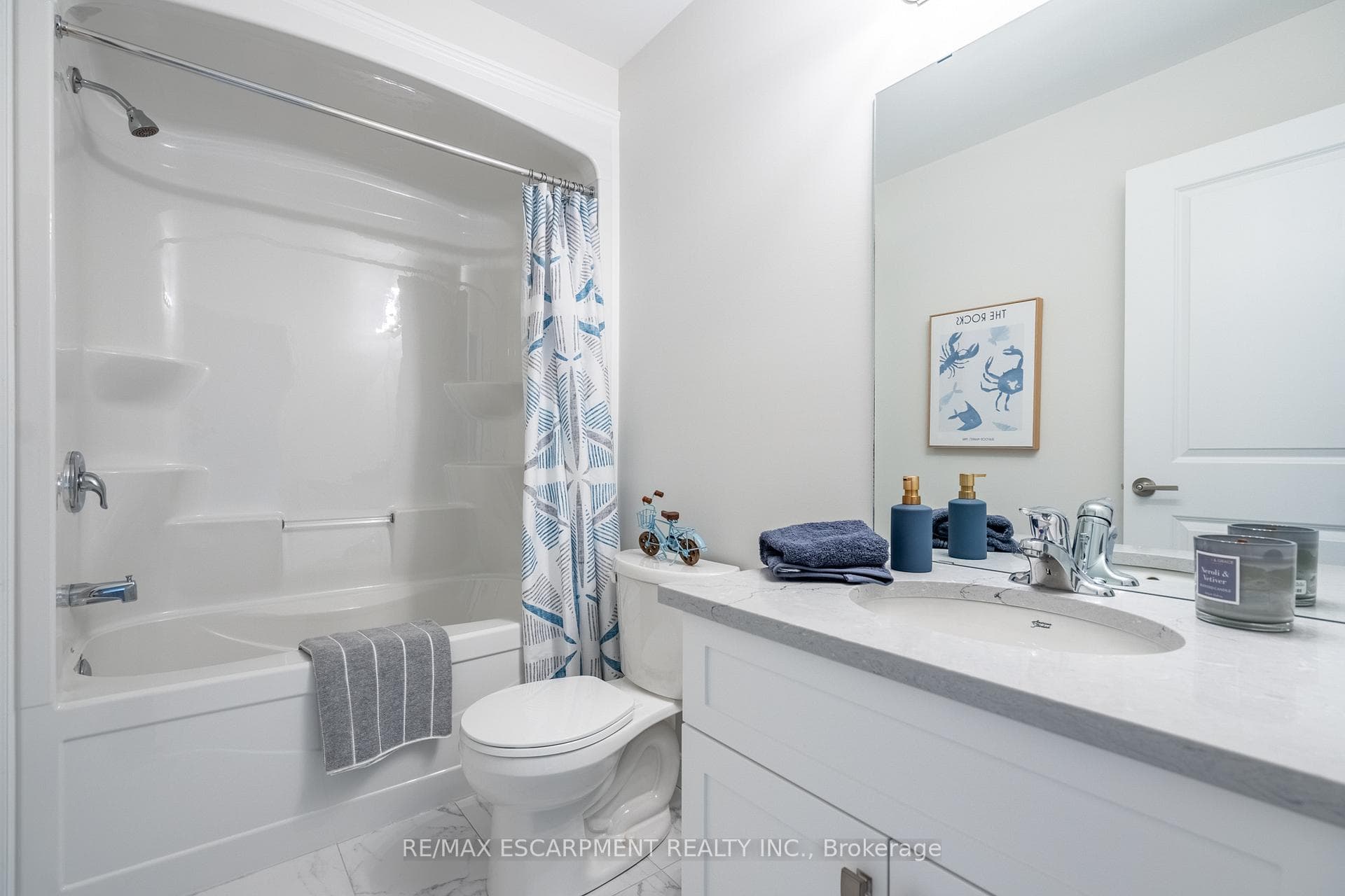 2620 Binbrook Road Unit 202 photo 35