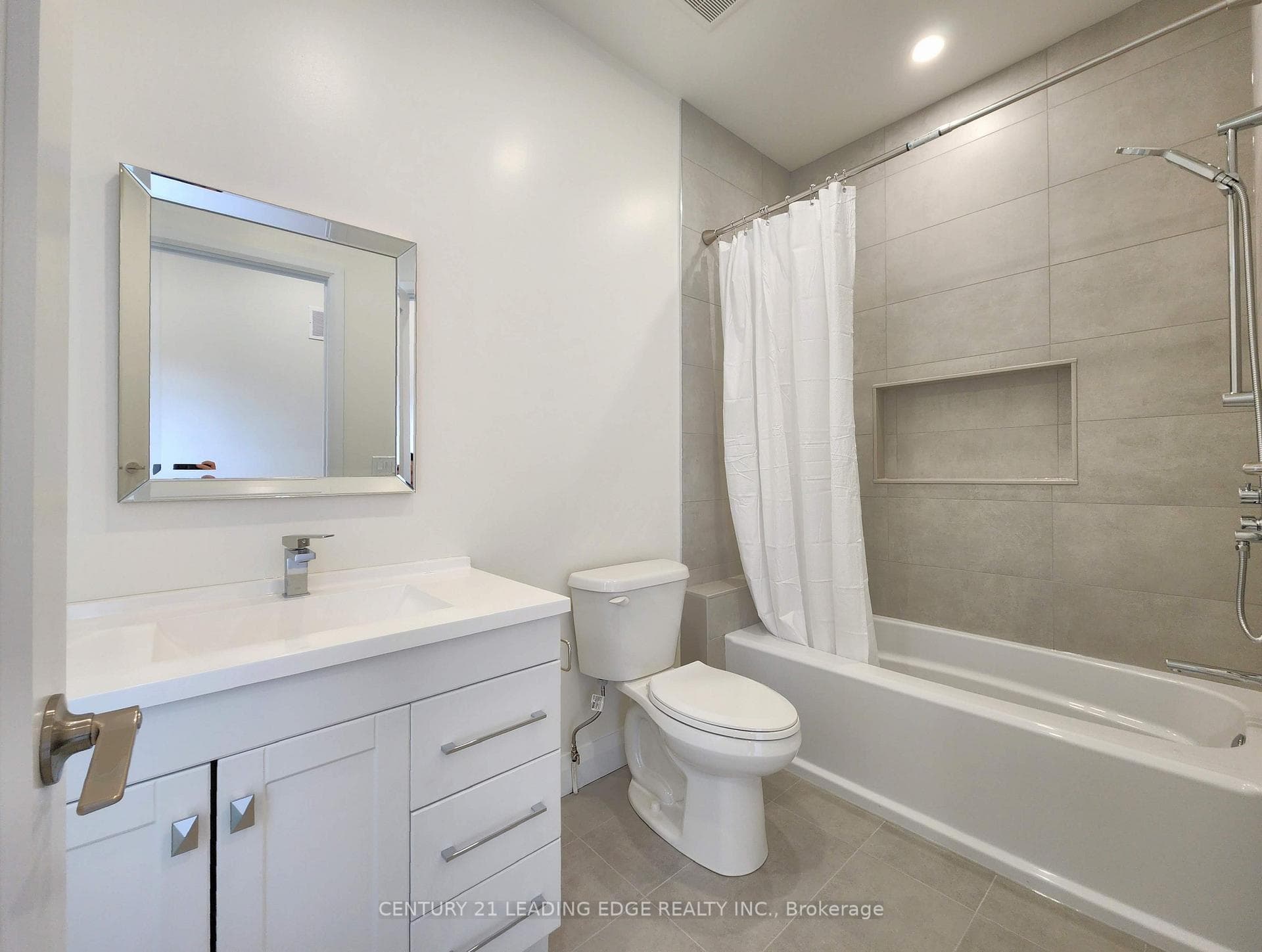 ***Photo for Reference Only -Currently Tenanted***