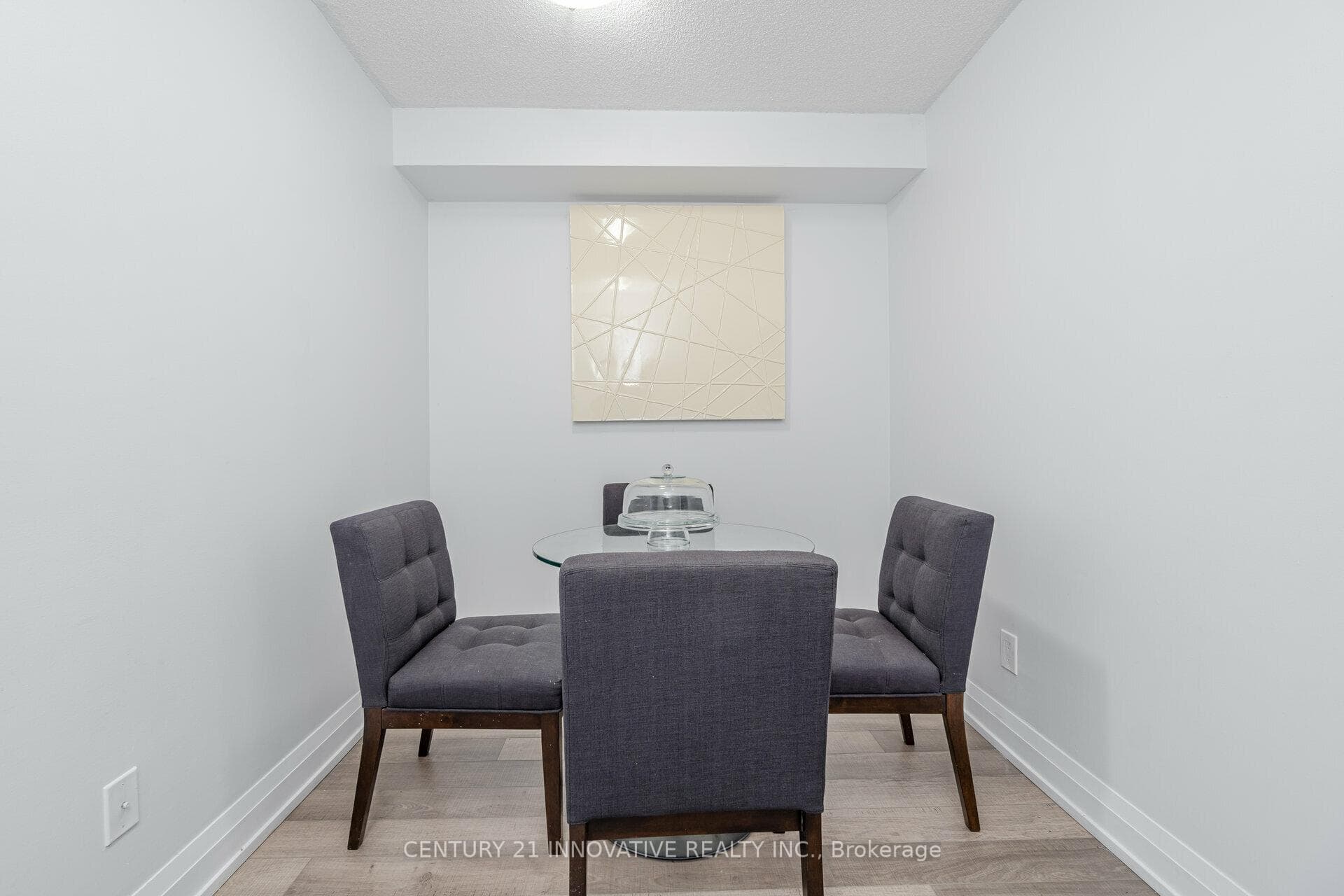 3520 Danforth Avenue Unit 518 photo 8
