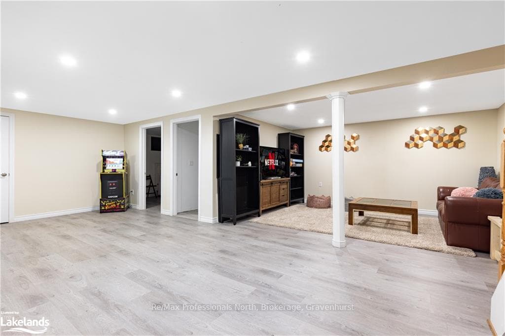 1095 PETER Road photo 29